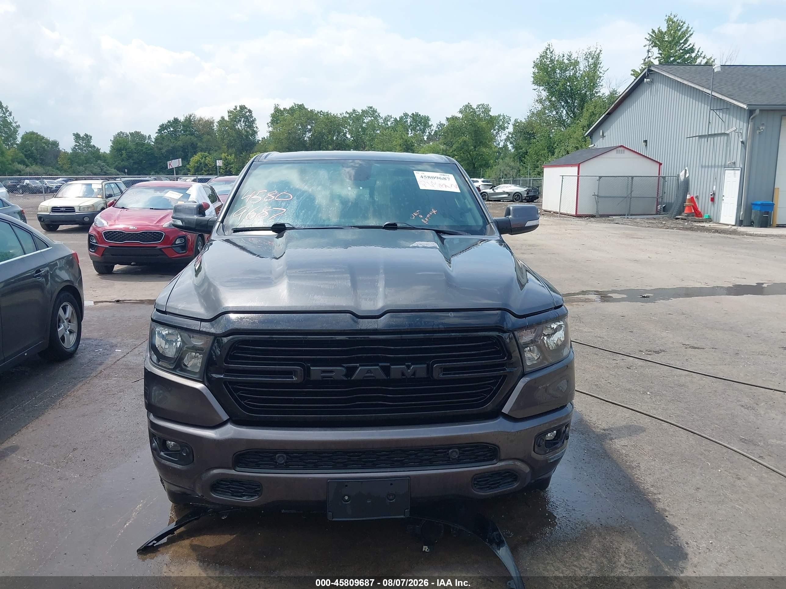 2020 Ram 1500 Big Horn  4x4 5'7 Box Gray vin: 1C6RRFFG8LN101922