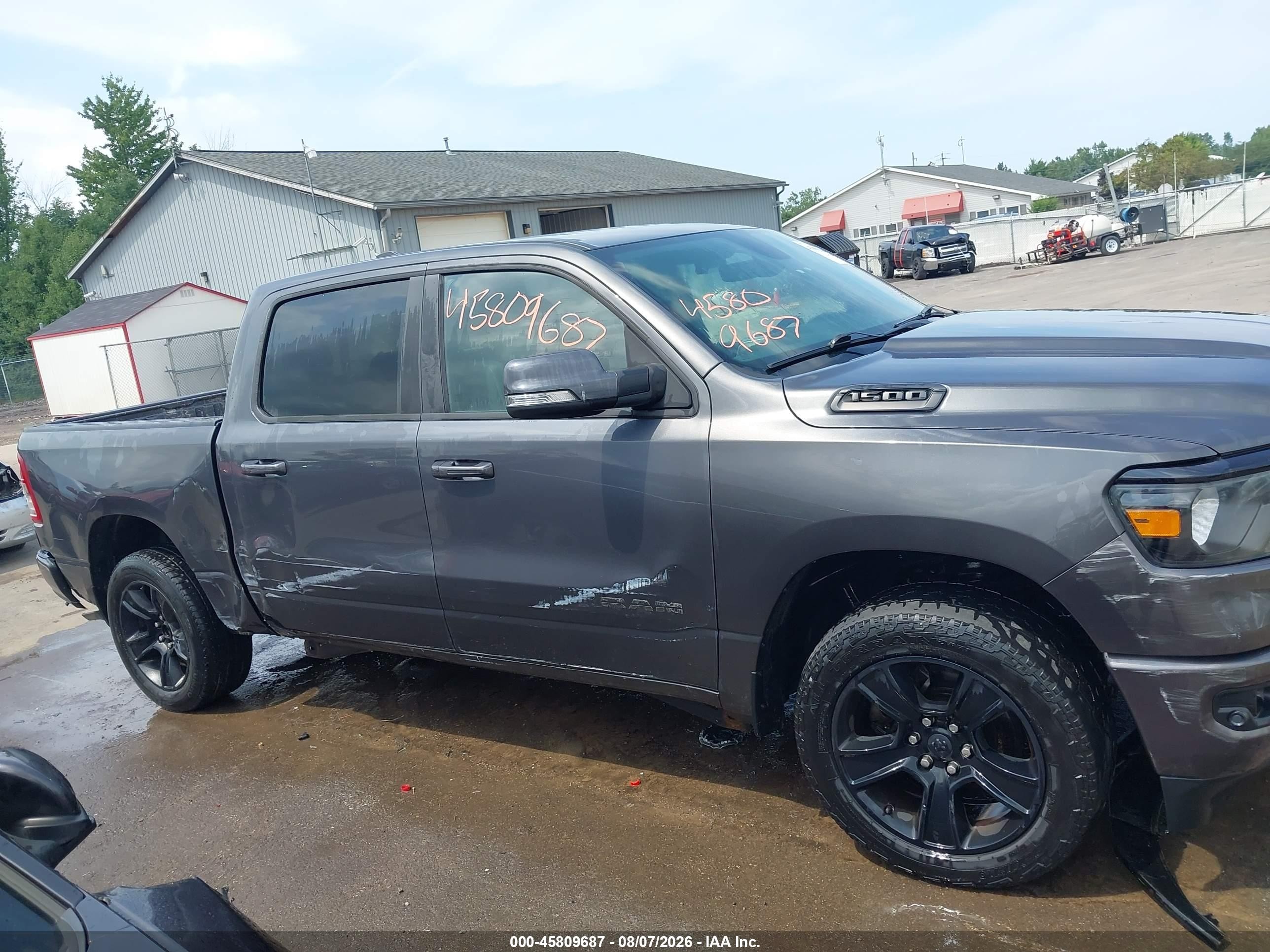 2020 Ram 1500 Big Horn  4x4 5'7 Box Gray vin: 1C6RRFFG8LN101922