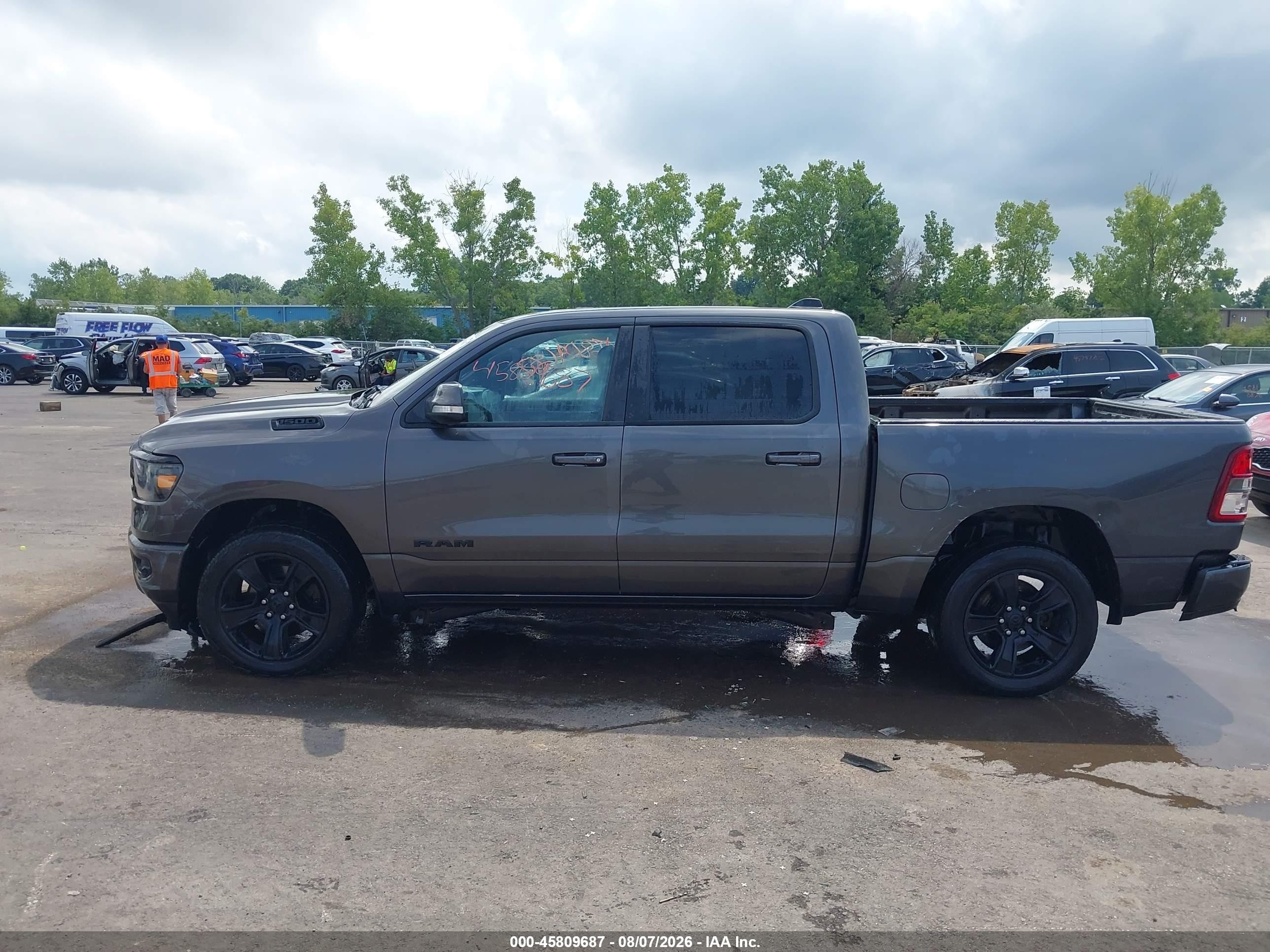 2020 Ram 1500 Big Horn  4x4 5'7 Box Gray vin: 1C6RRFFG8LN101922