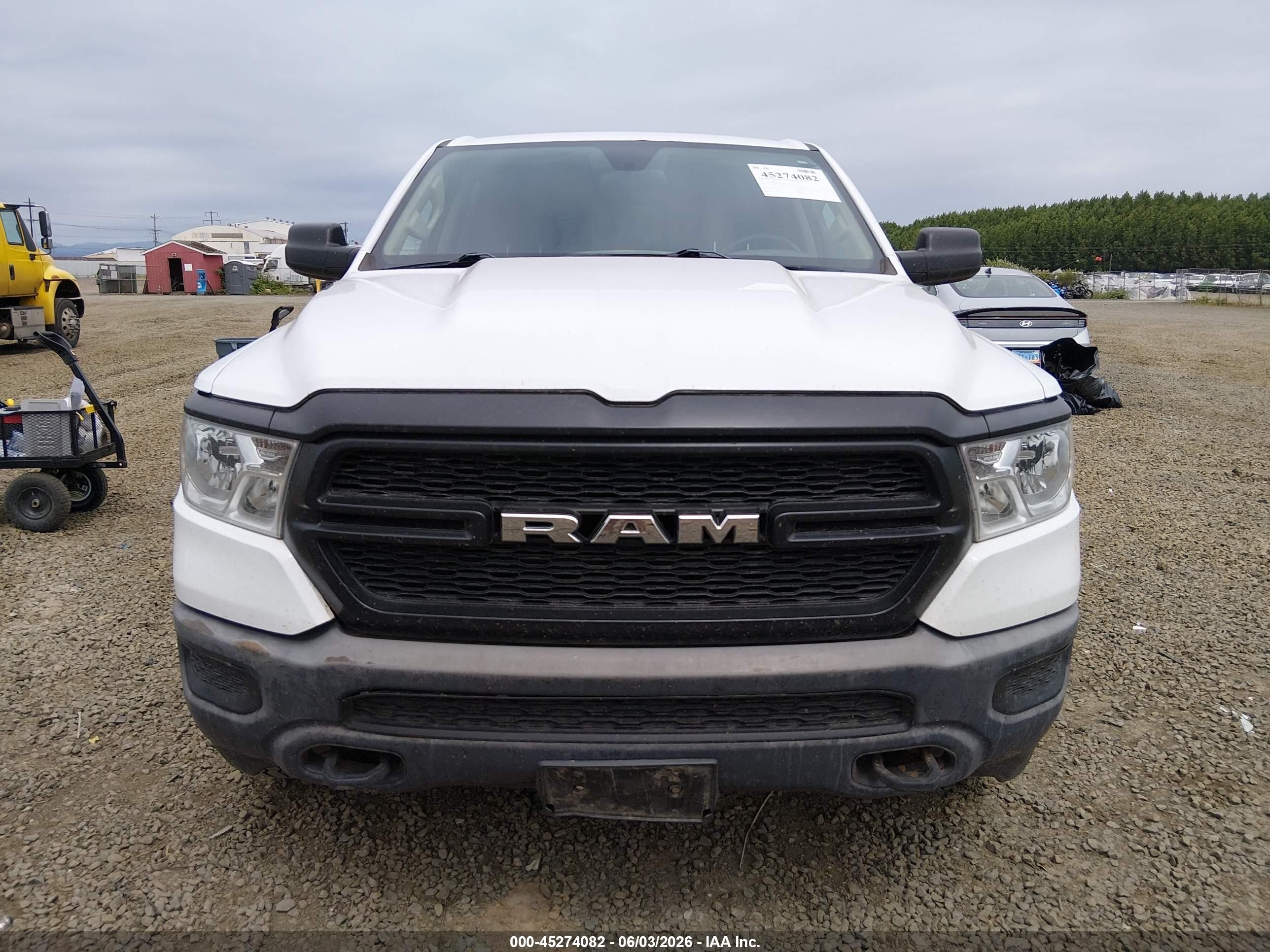 2019 Ram 1500 Tradesman  4x4 5'7 Box White vin: 1C6RRFGG7KN856976