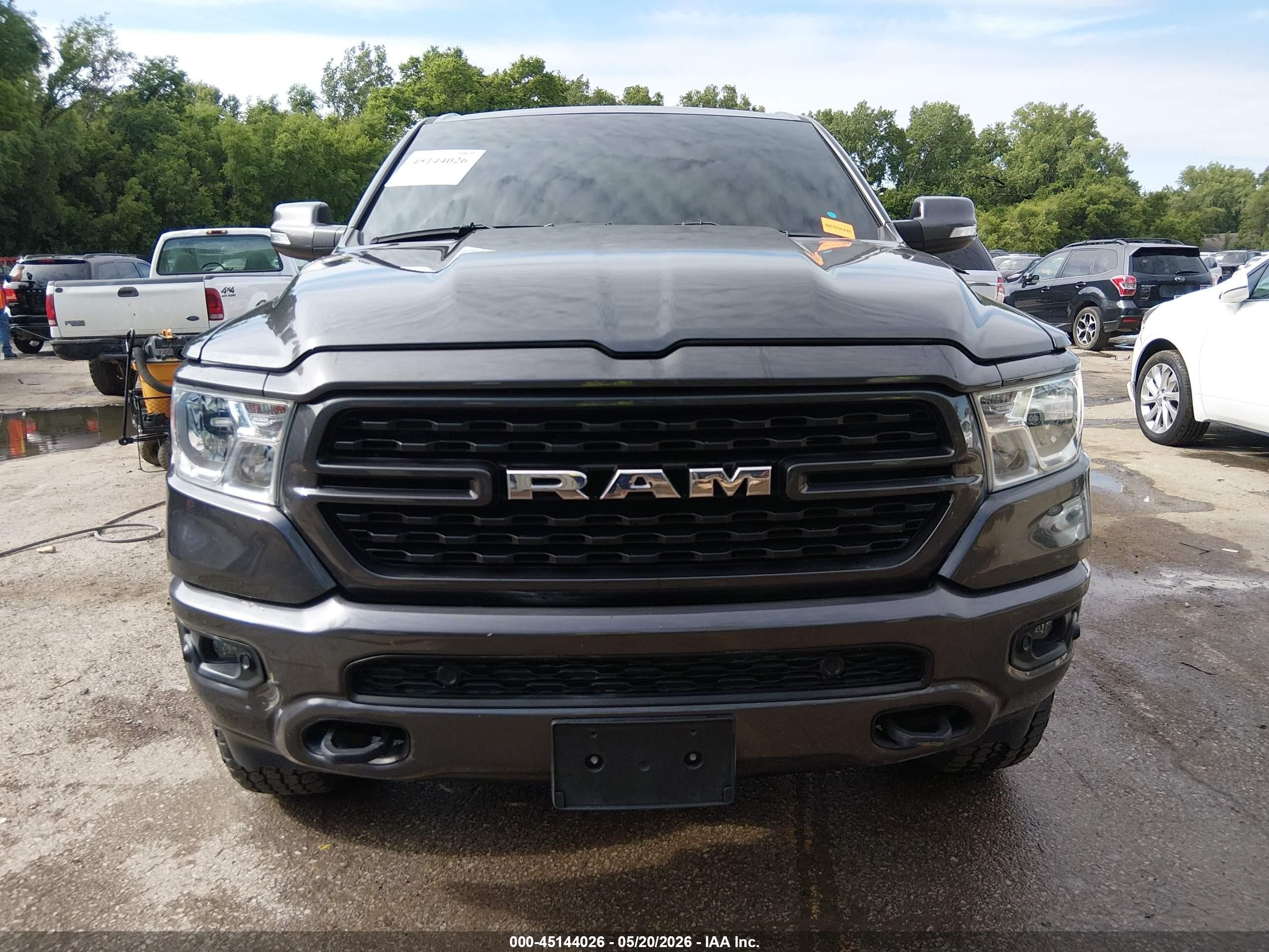 2022 Ram 1500 Big Horn  4x4 6'4 Box Gray vin: 1C6SRFBT0NN134212