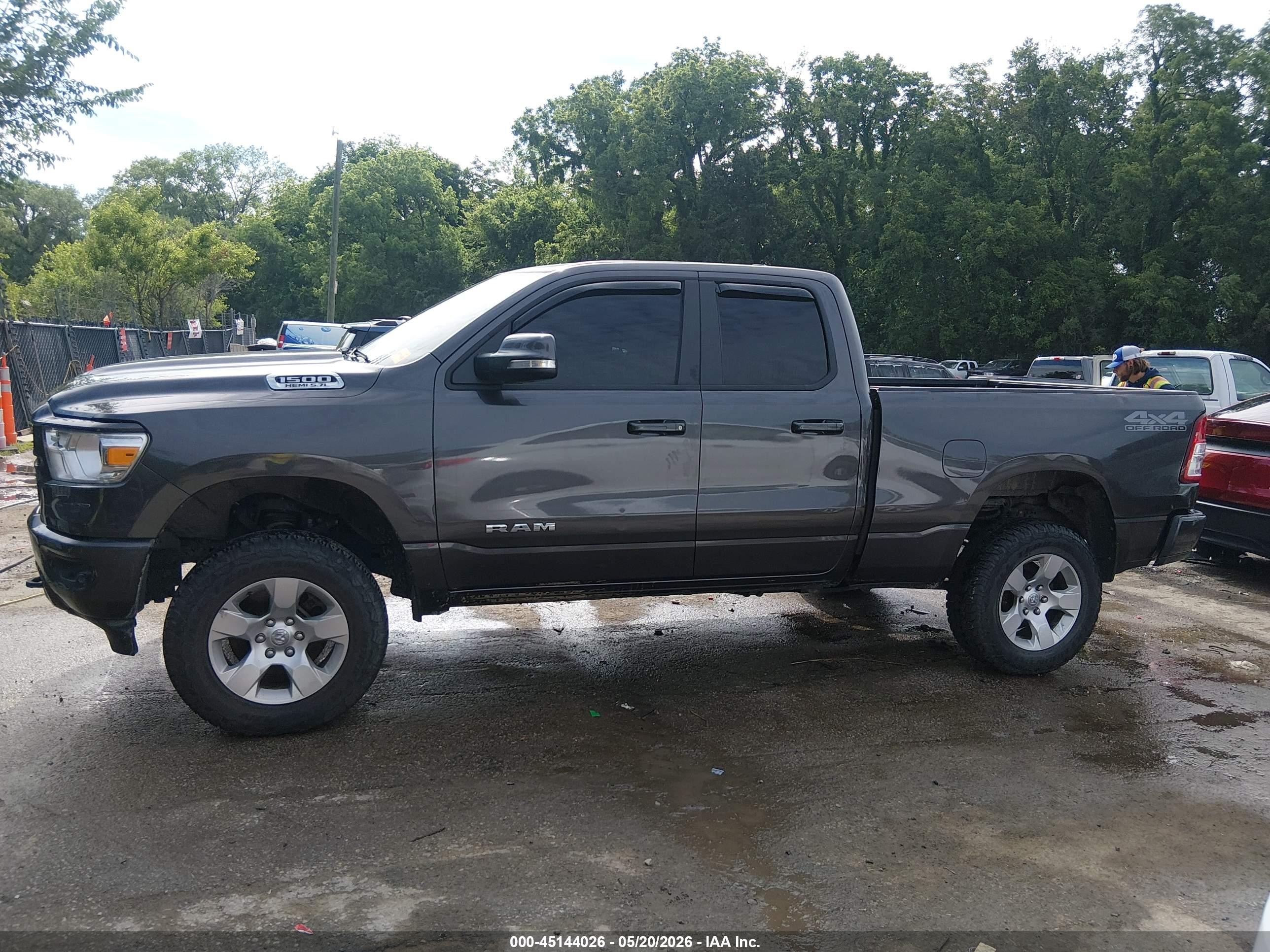 2022 Ram 1500 Big Horn  4x4 6'4 Box Gray vin: 1C6SRFBT0NN134212