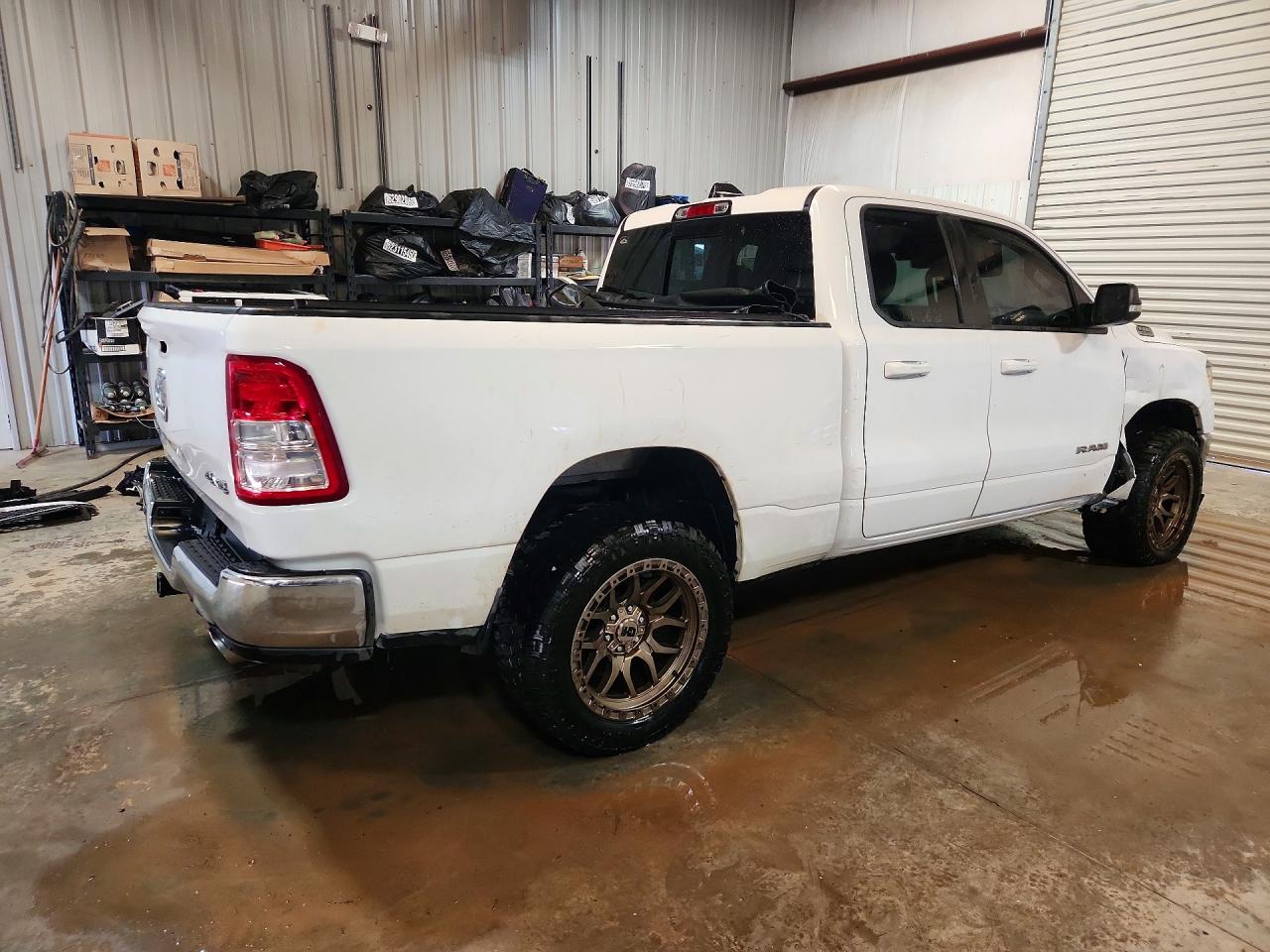 2021 Ram 1500 Big Horn/lone Star Белый vin: 1C6SRFBT8MN692159