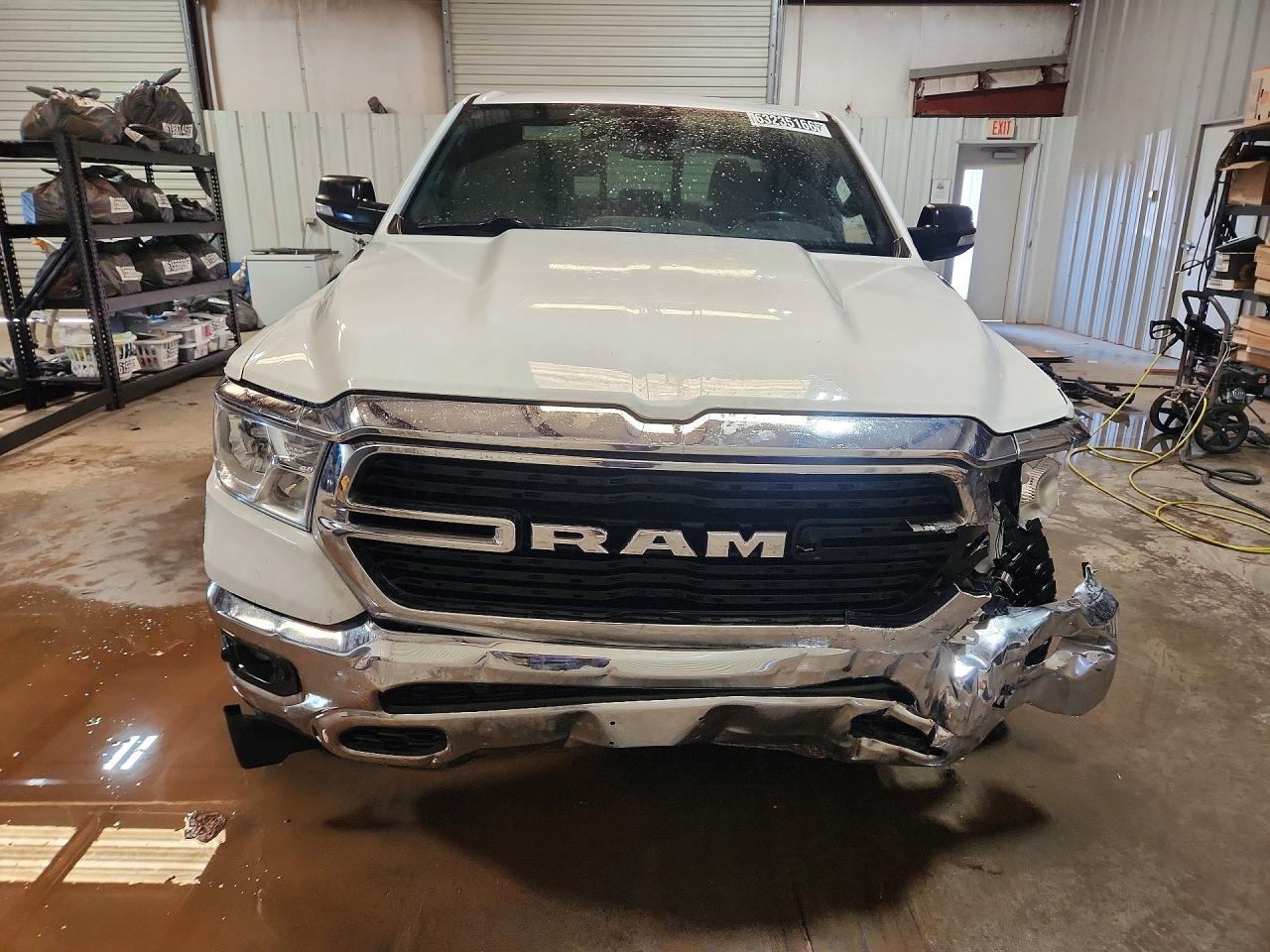 2021 Ram 1500 Big Horn/lone Star Белый vin: 1C6SRFBT8MN692159