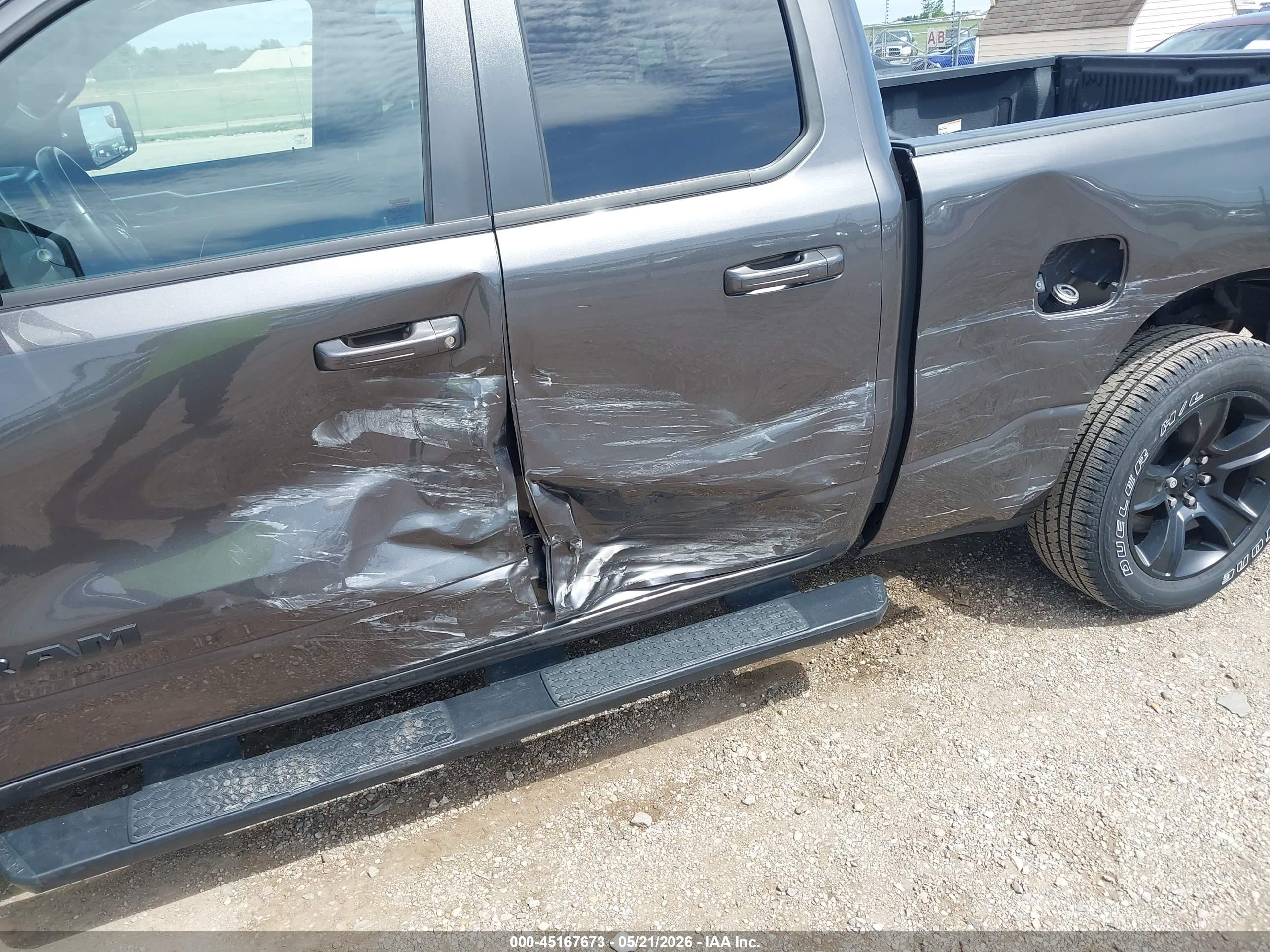 2021 Ram 1500 Big Horn  4x4 6'4 Box Gray vin: 1C6SRFBT8MN791094