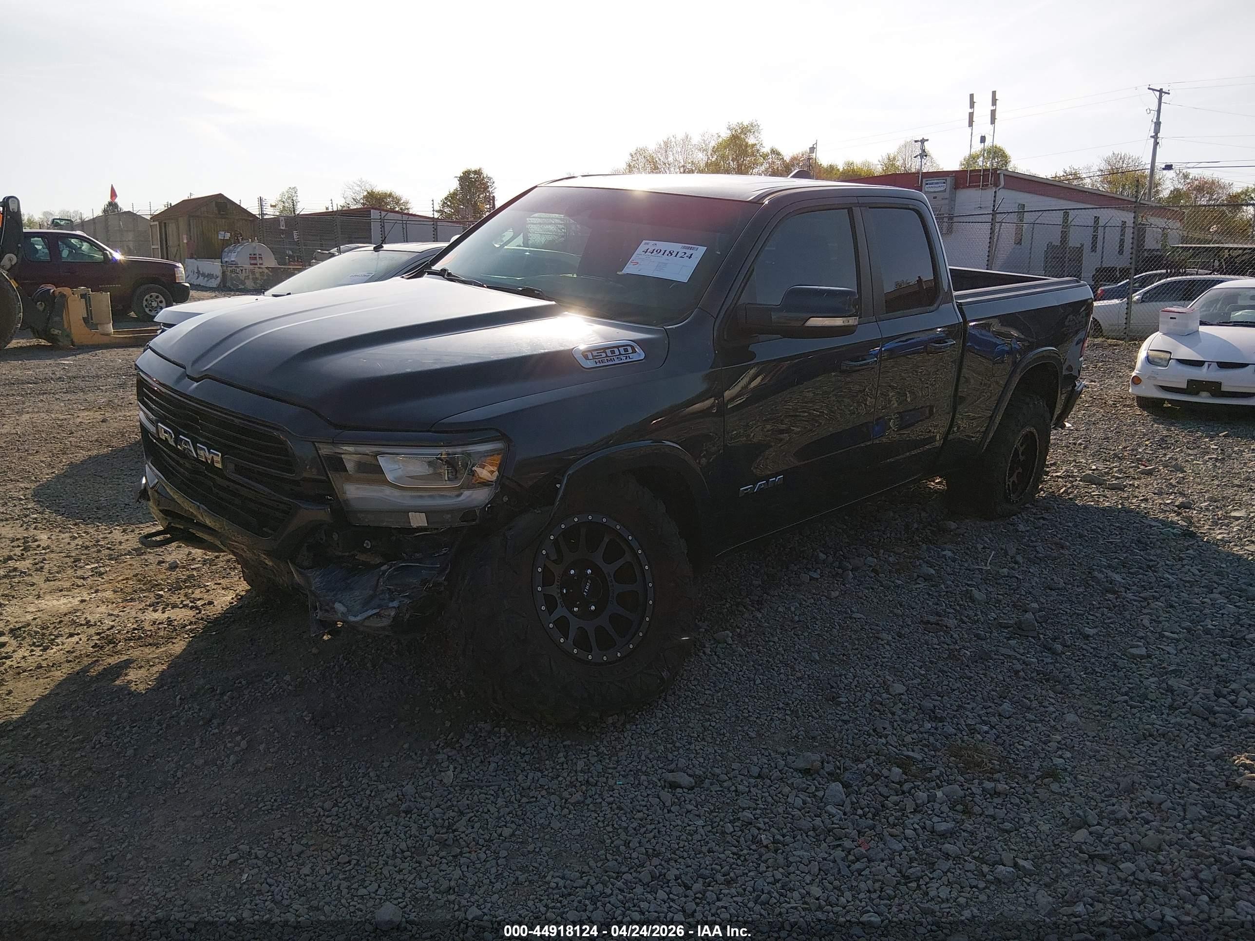 2020 Ram 1500 Laramie  4x4 6'4 Box Black vin: 1C6SRFDTXLN123714