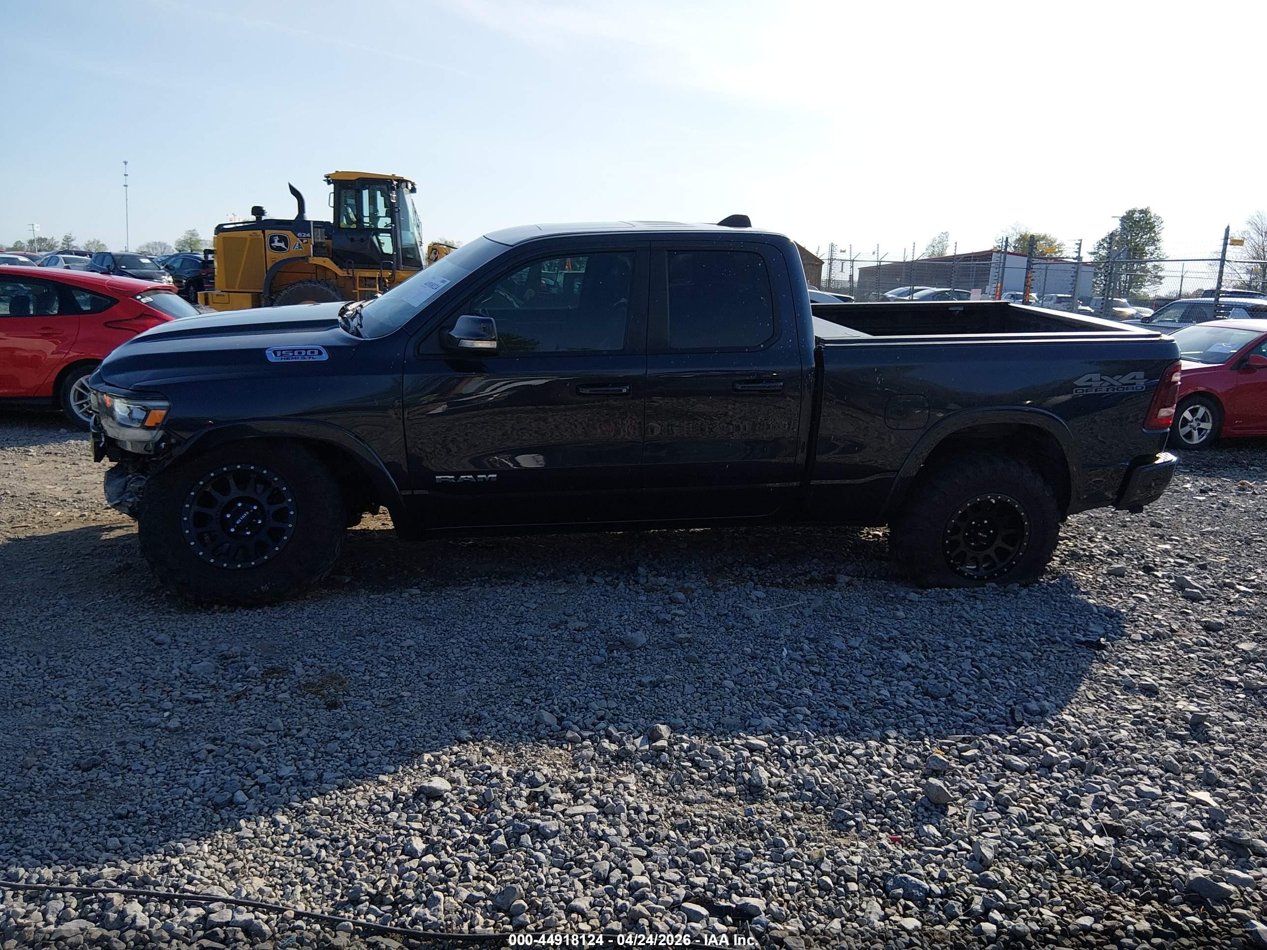 2020 Ram 1500 Laramie  4x4 6'4 Box Black vin: 1C6SRFDTXLN123714