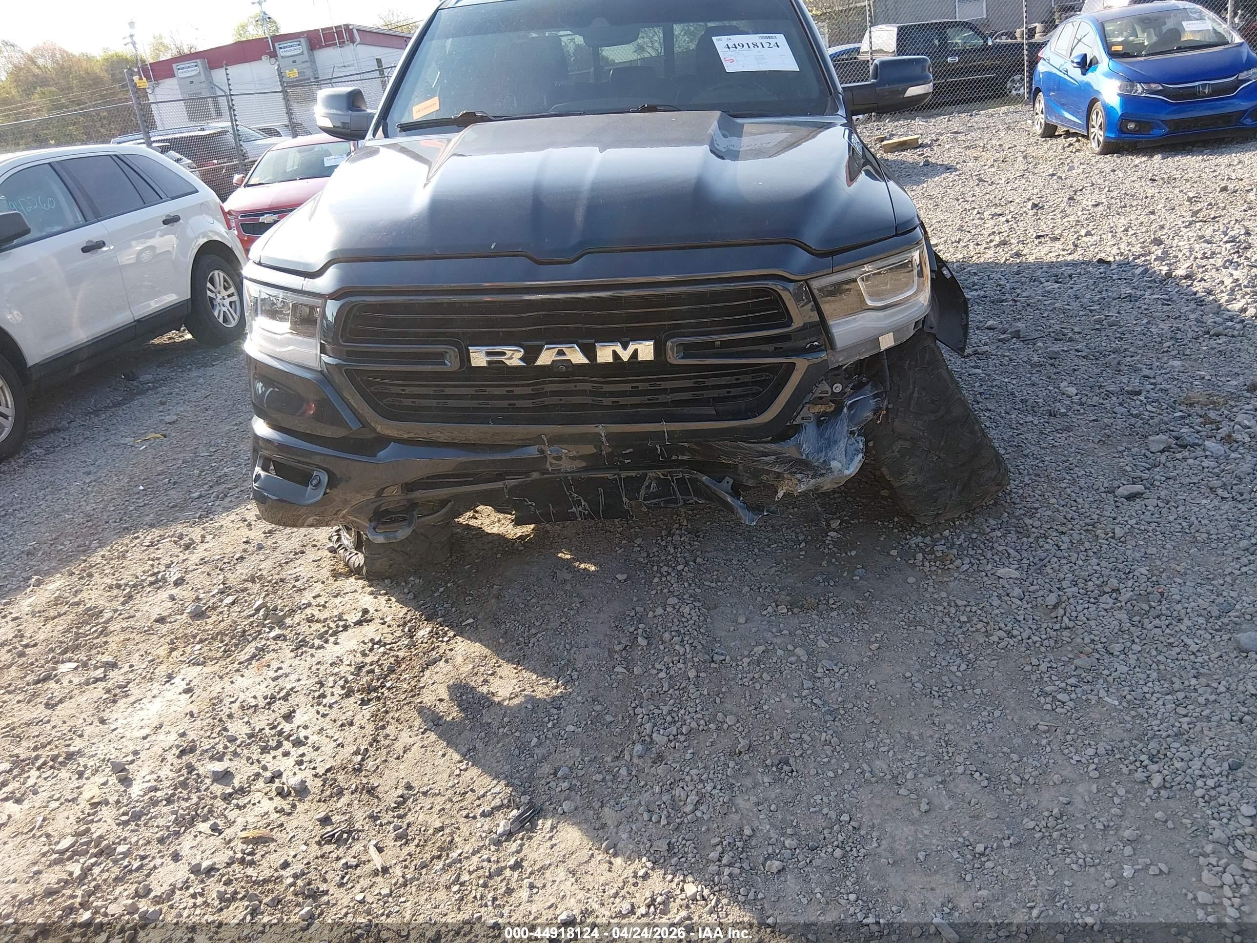 2020 Ram 1500 Laramie  4x4 6'4 Box Black vin: 1C6SRFDTXLN123714