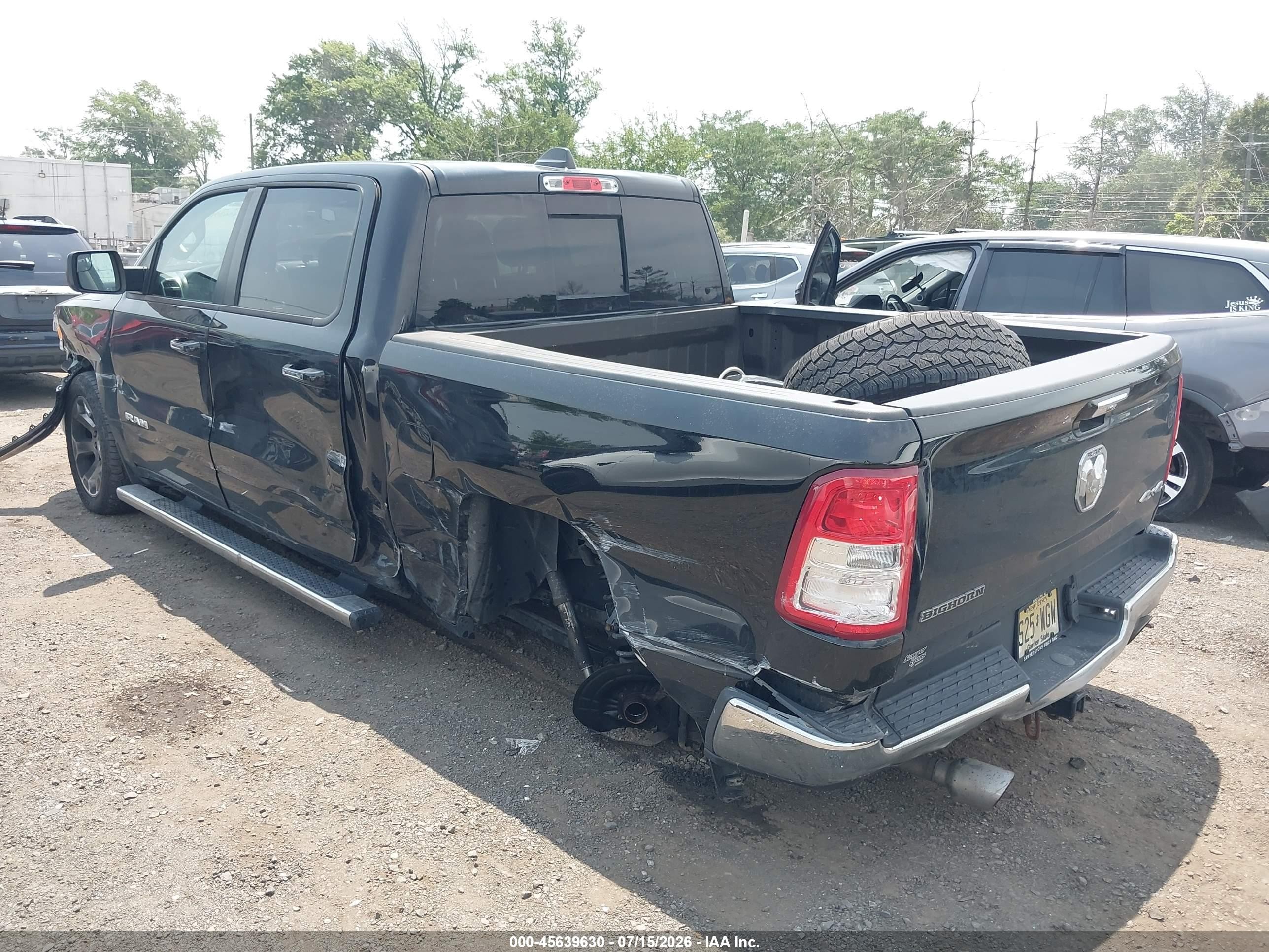 2020 Ram 1500 Big Horn  4x4 5'7 Box Black vin: 1C6SRFFM4LN248388