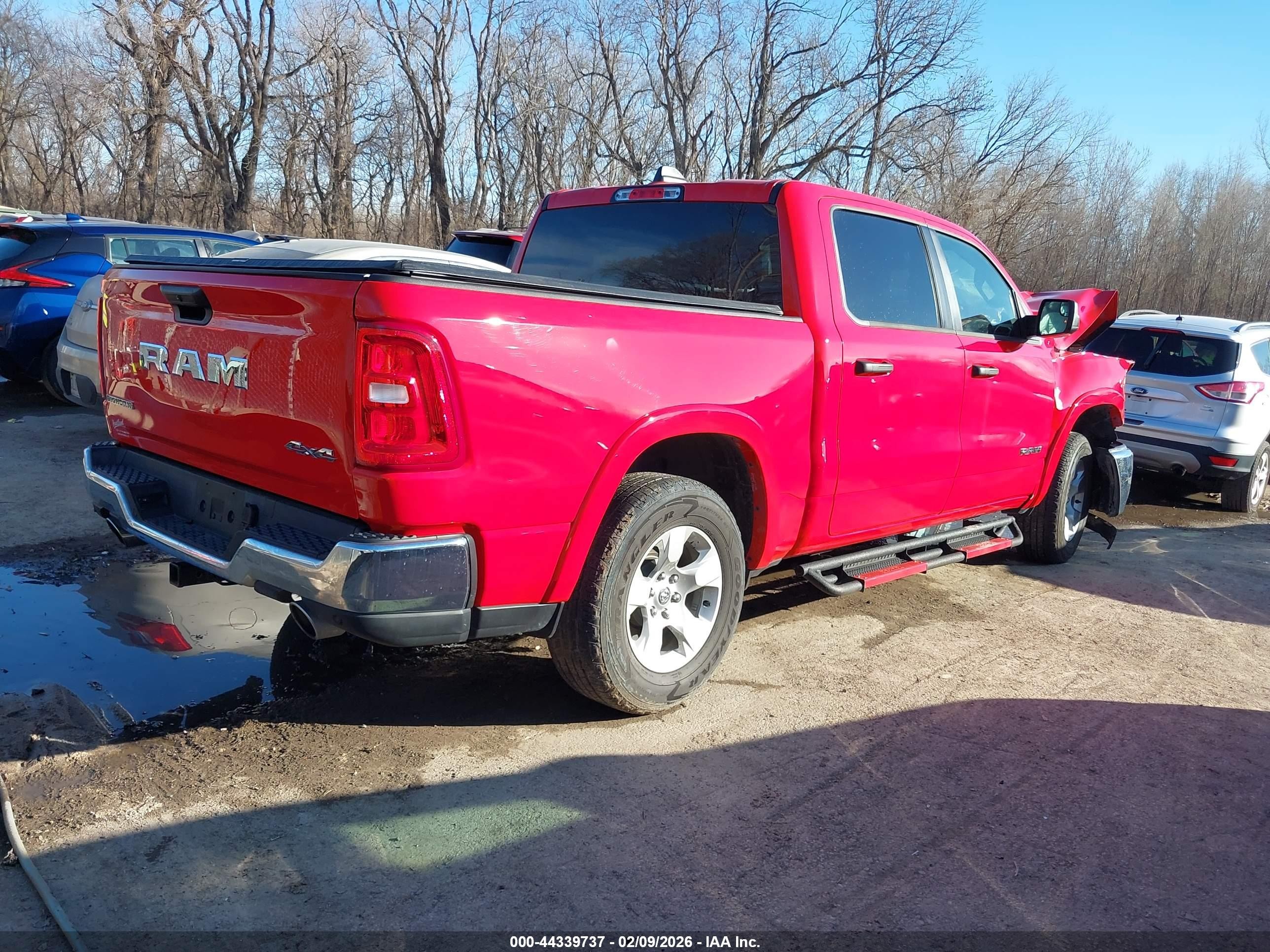 2025 Ram 1500   Red vin: 1C6SRFFP3SN688417