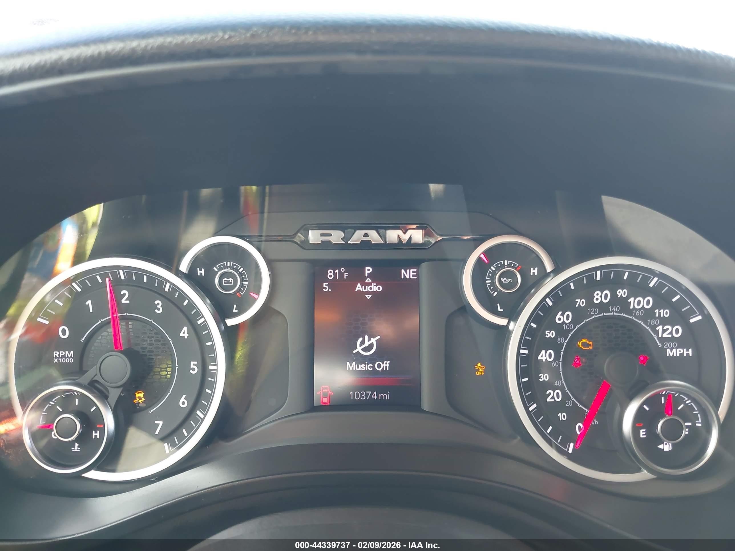 2025 Ram 1500   Red vin: 1C6SRFFP3SN688417