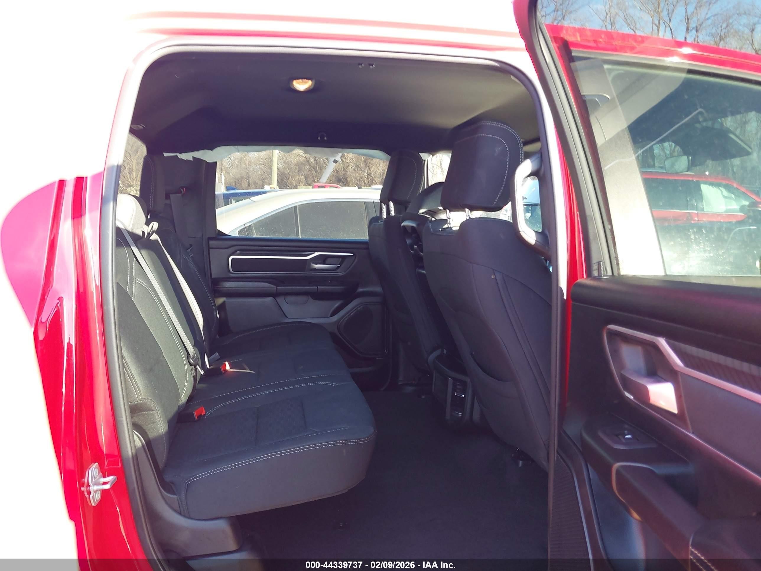 2025 Ram 1500   Red vin: 1C6SRFFP3SN688417