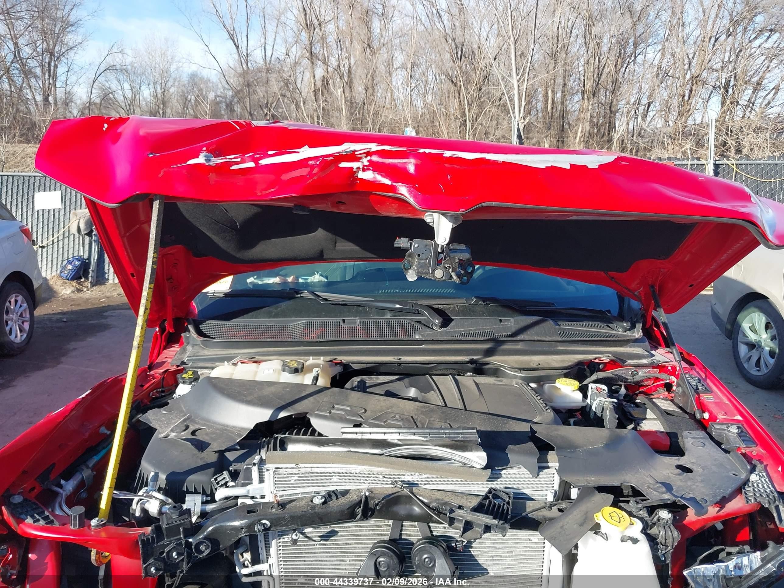 2025 Ram 1500   Red vin: 1C6SRFFP3SN688417