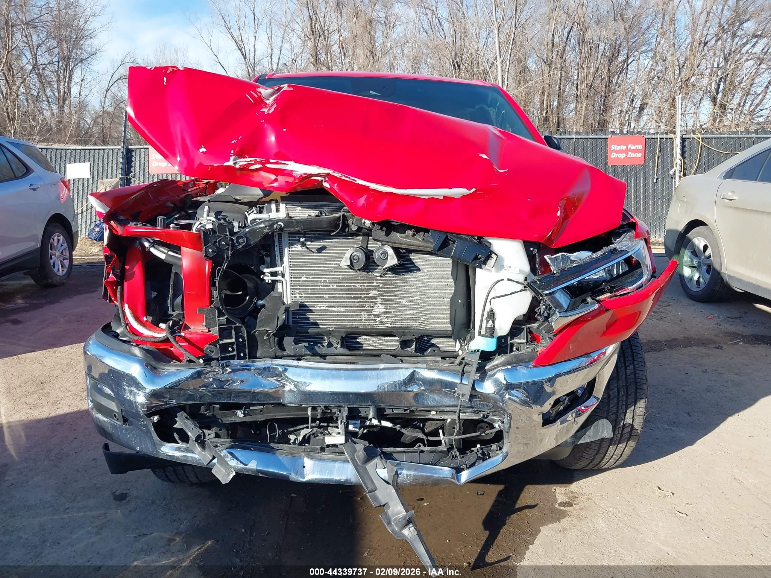 2025 Ram 1500   Red vin: 1C6SRFFP3SN688417