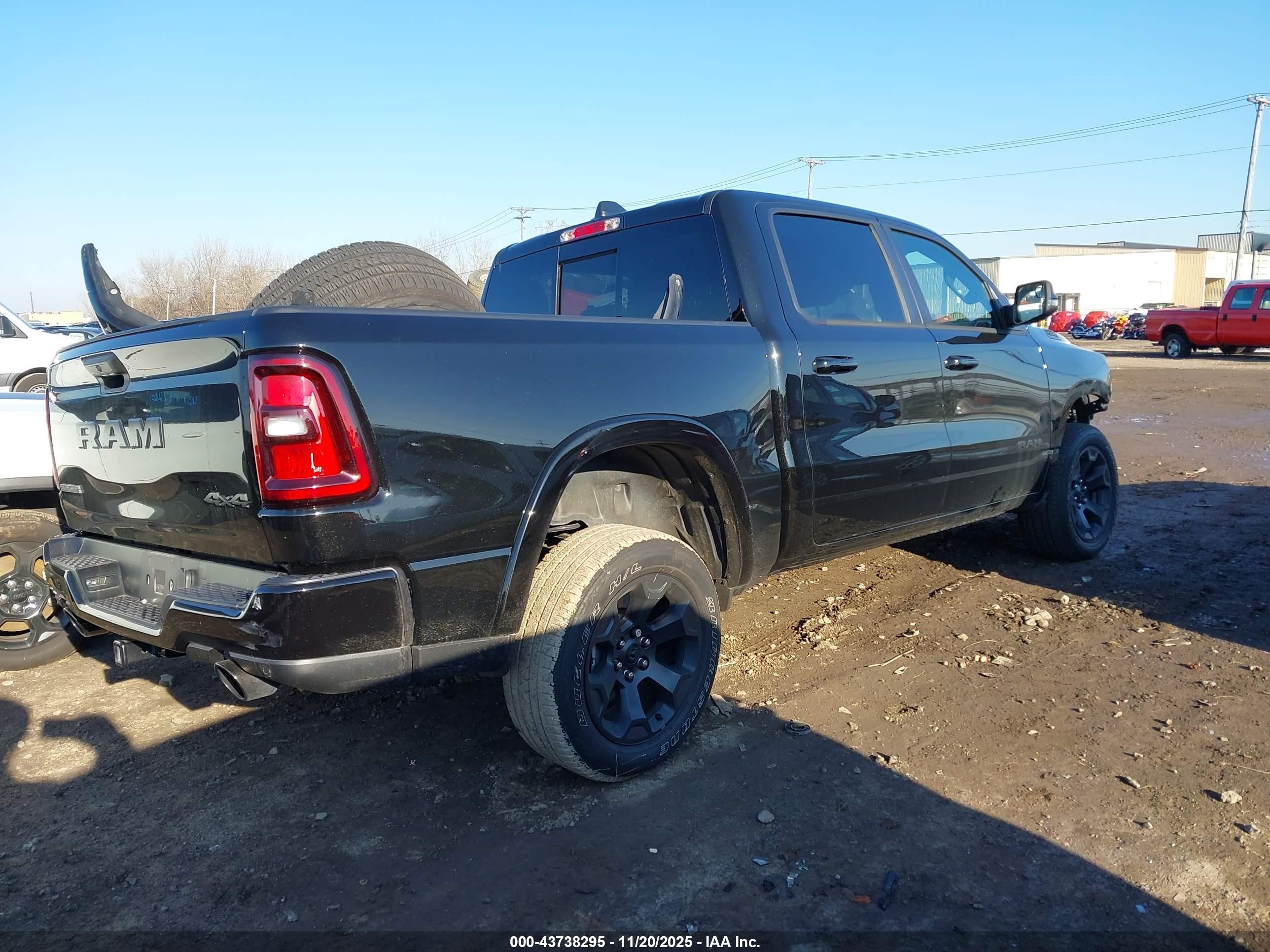 2025 Ram 1500 Big Horn  4x4 5'7 Box Black vin: 1C6SRFFP6SN605692