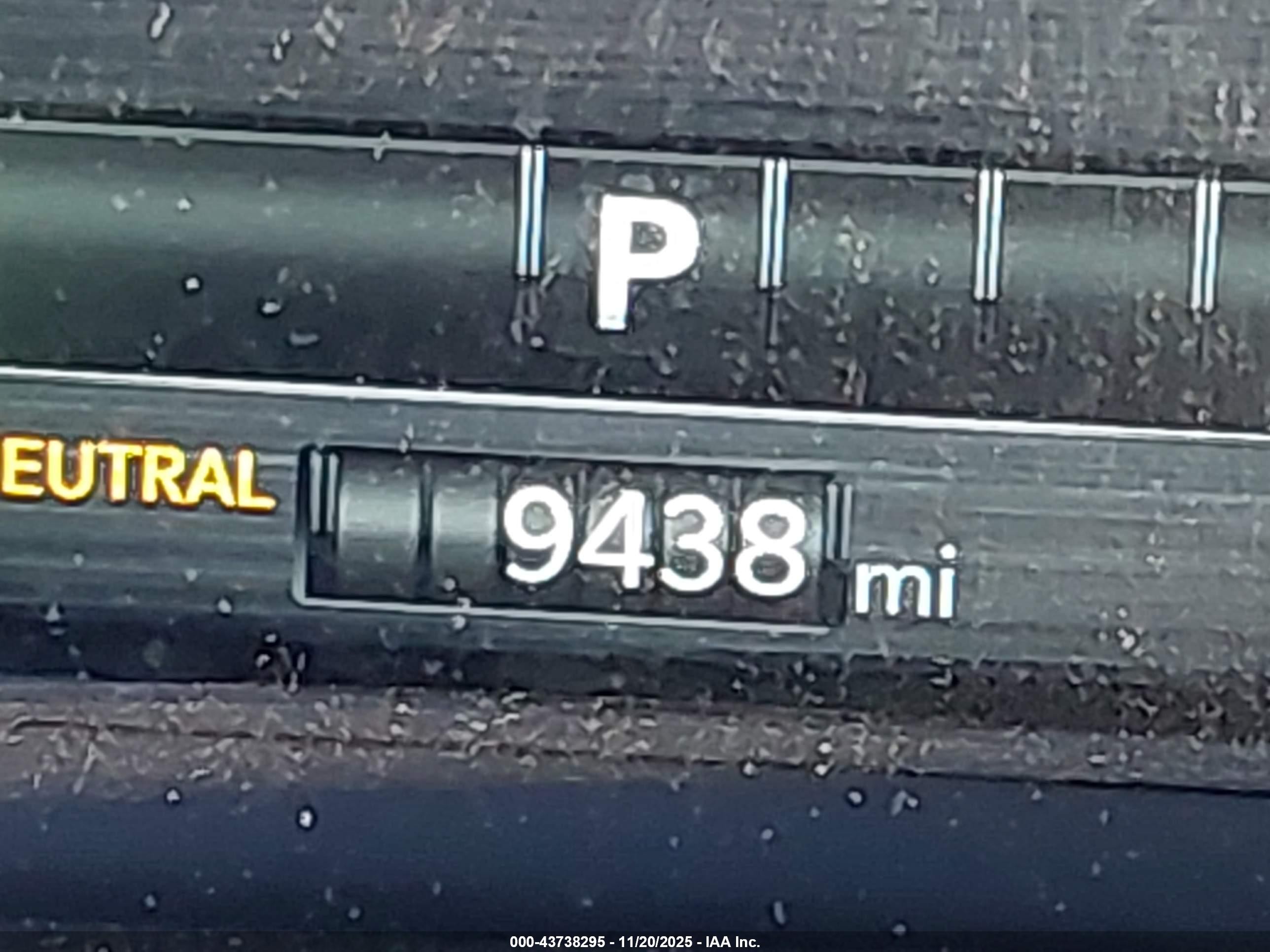 2025 Ram 1500 Big Horn  4x4 5'7 Box Black vin: 1C6SRFFP6SN605692