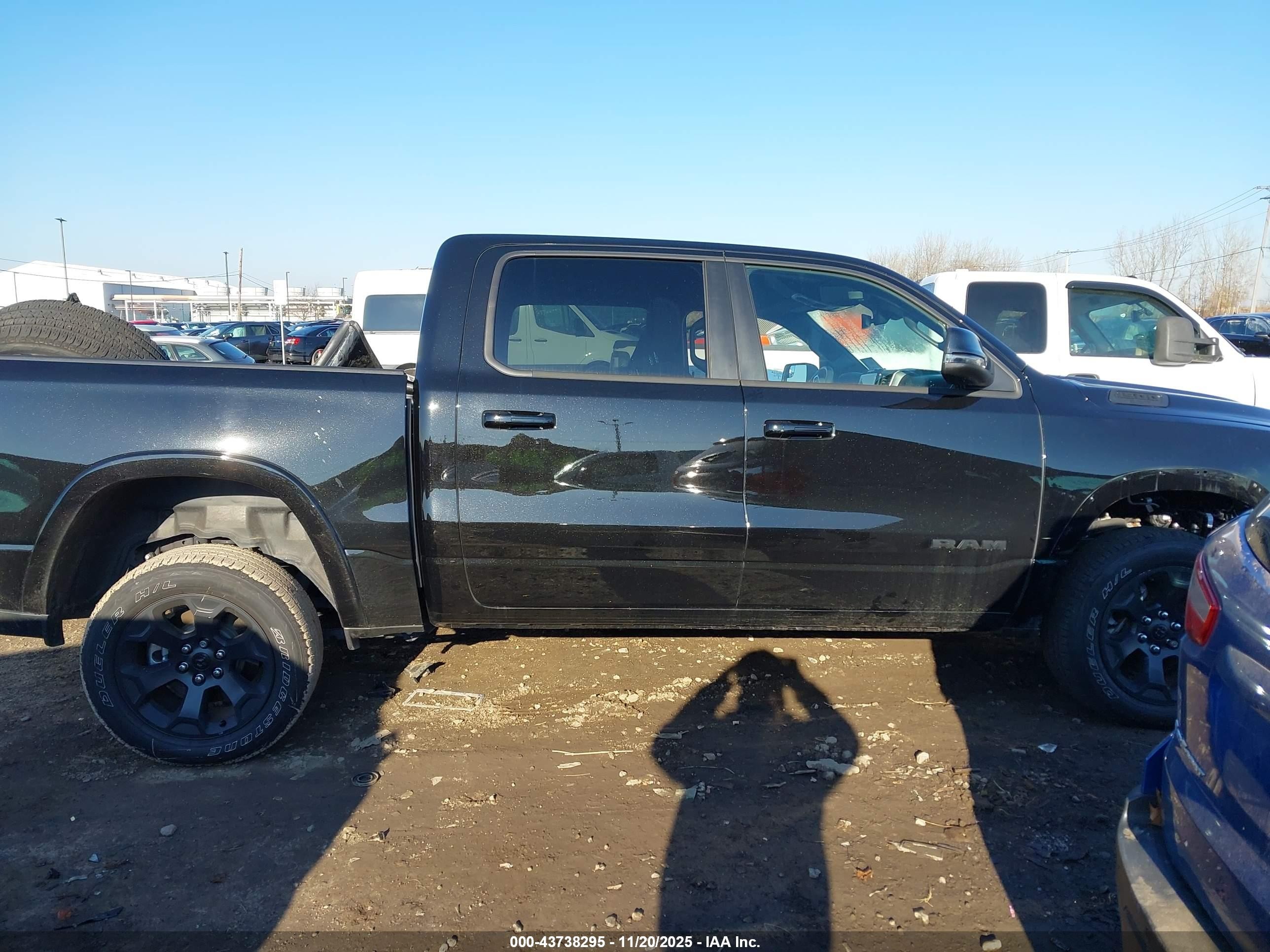 2025 Ram 1500 Big Horn  4x4 5'7 Box Black vin: 1C6SRFFP6SN605692