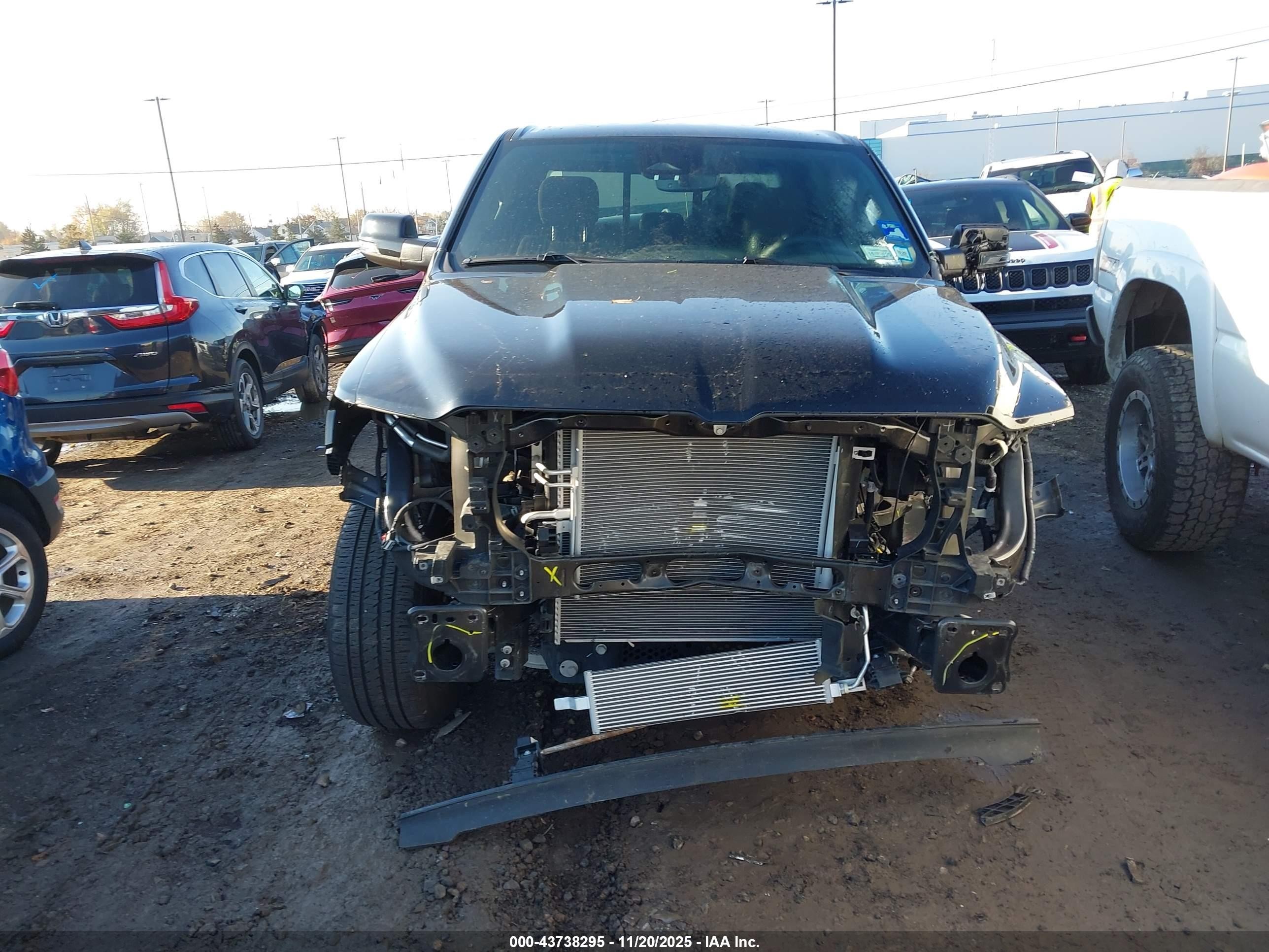 2025 Ram 1500 Big Horn  4x4 5'7 Box Black vin: 1C6SRFFP6SN605692