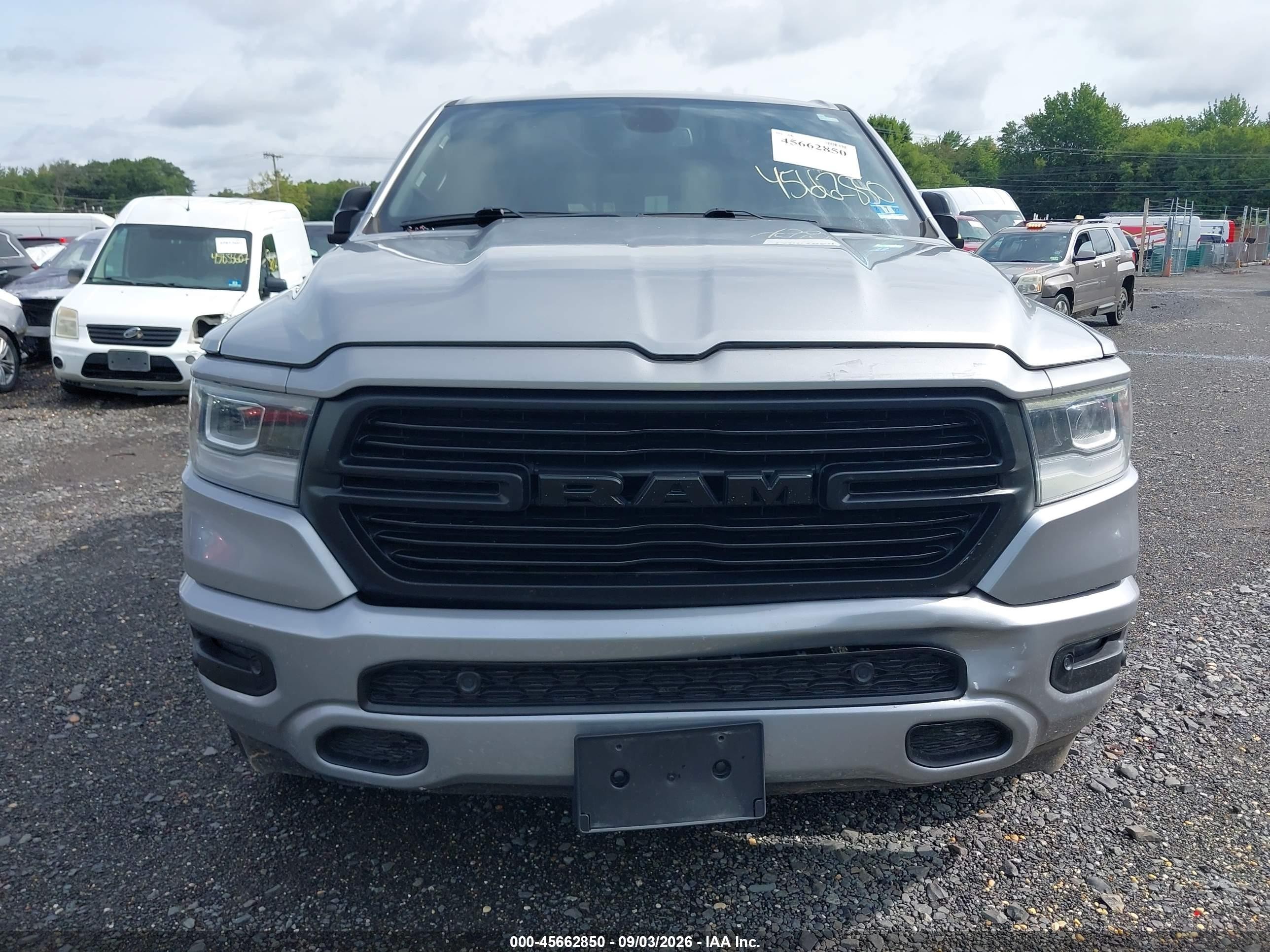 2019 Ram 1500 Big Horn/lone Star  4x4 5'7 Box Silver vin: 1C6SRFFT2KN511662