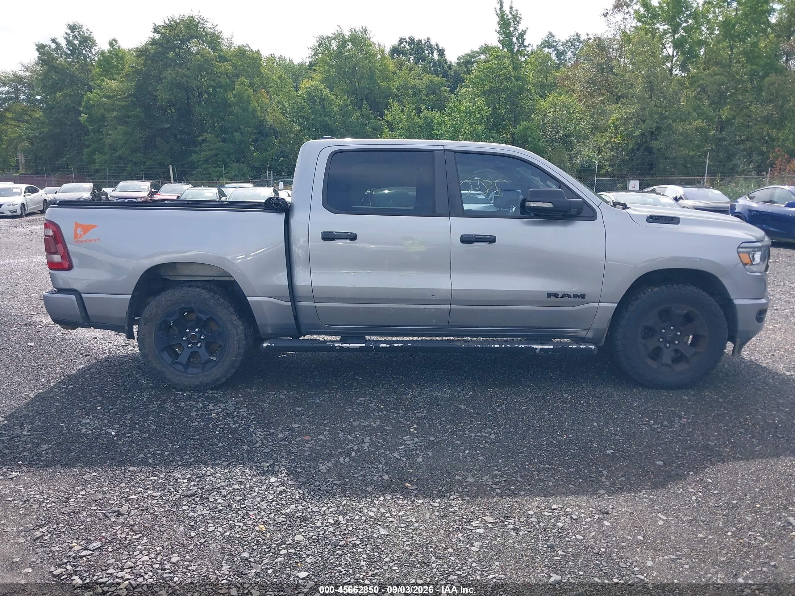 2019 Ram 1500 Big Horn/lone Star  4x4 5'7 Box Silver vin: 1C6SRFFT2KN511662