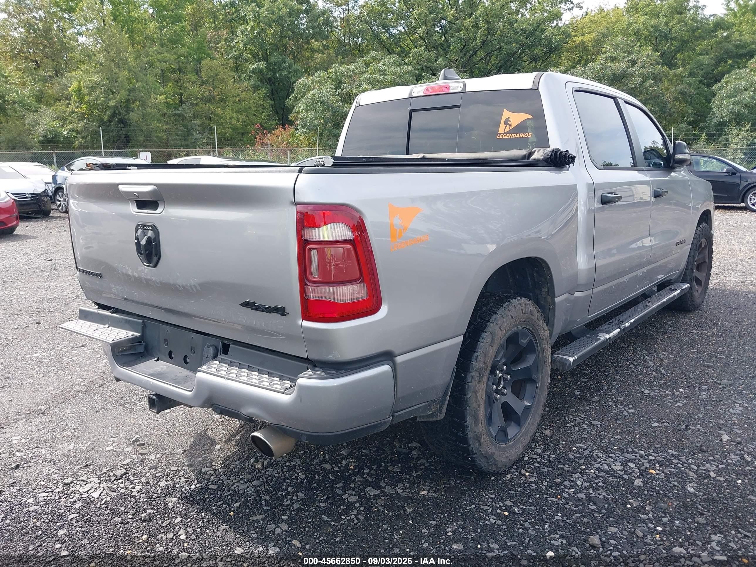 2019 Ram 1500 Big Horn/lone Star  4x4 5'7 Box Silver vin: 1C6SRFFT2KN511662