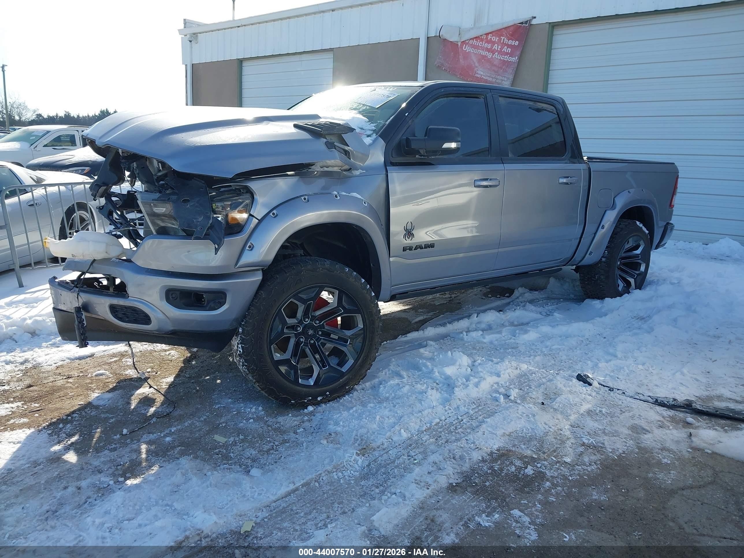 2022 Ram 1500   Silver vin: 1C6SRFFT3NN236548
