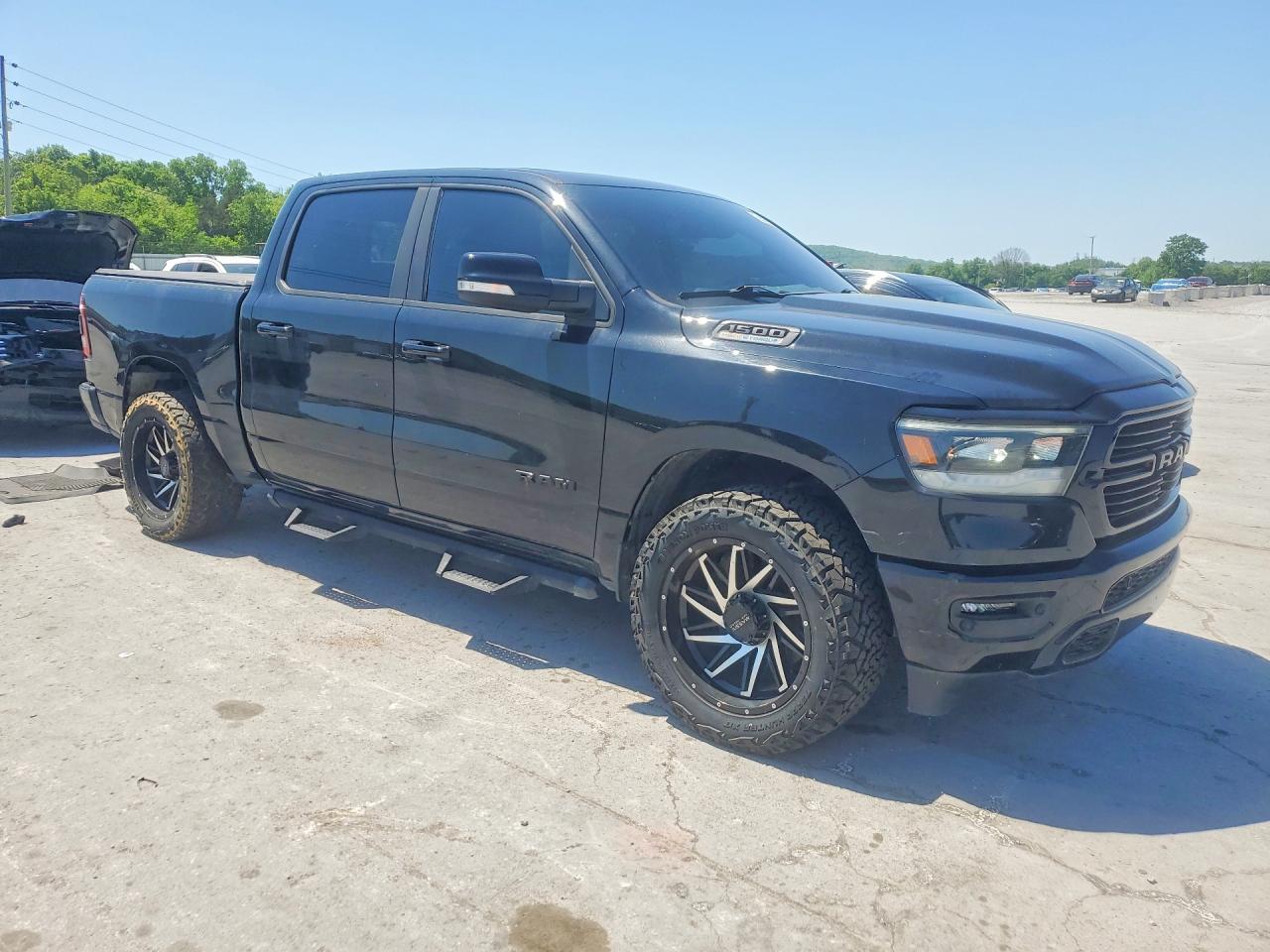 2021 Ram 1500 Черный vin: 1C6SRFFT4MN516722