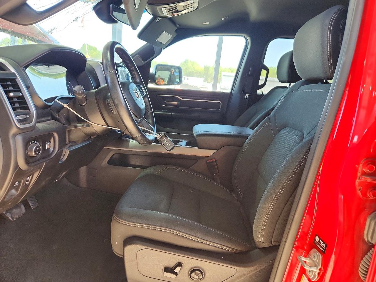 2021 Ram 1500 Big Horn Красный vin: 1C6SRFFT4MN779969