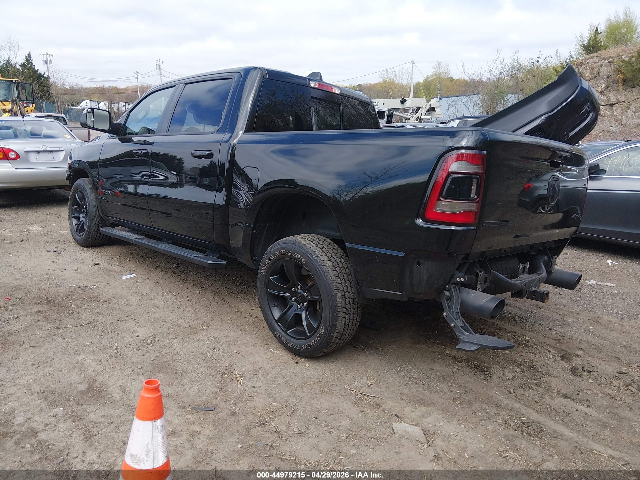 2022 Ram 1500 Big Horn  4x4 5'7 Box Black vin: 1C6SRFFT4NN172052