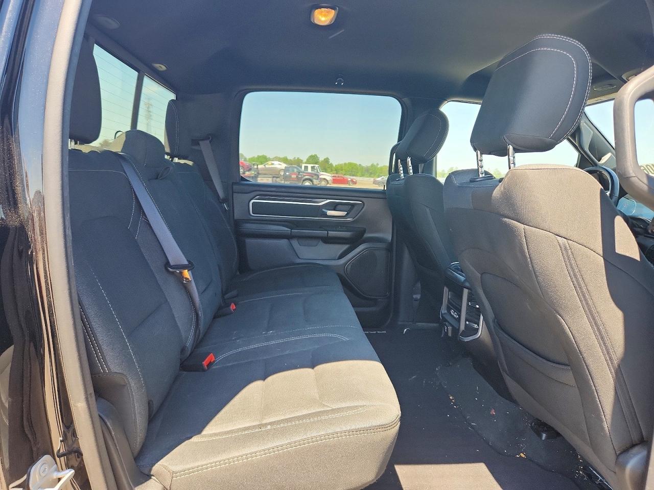 2020 Ram 1500 Big Horn Black vin: 1C6SRFFT5LN326121