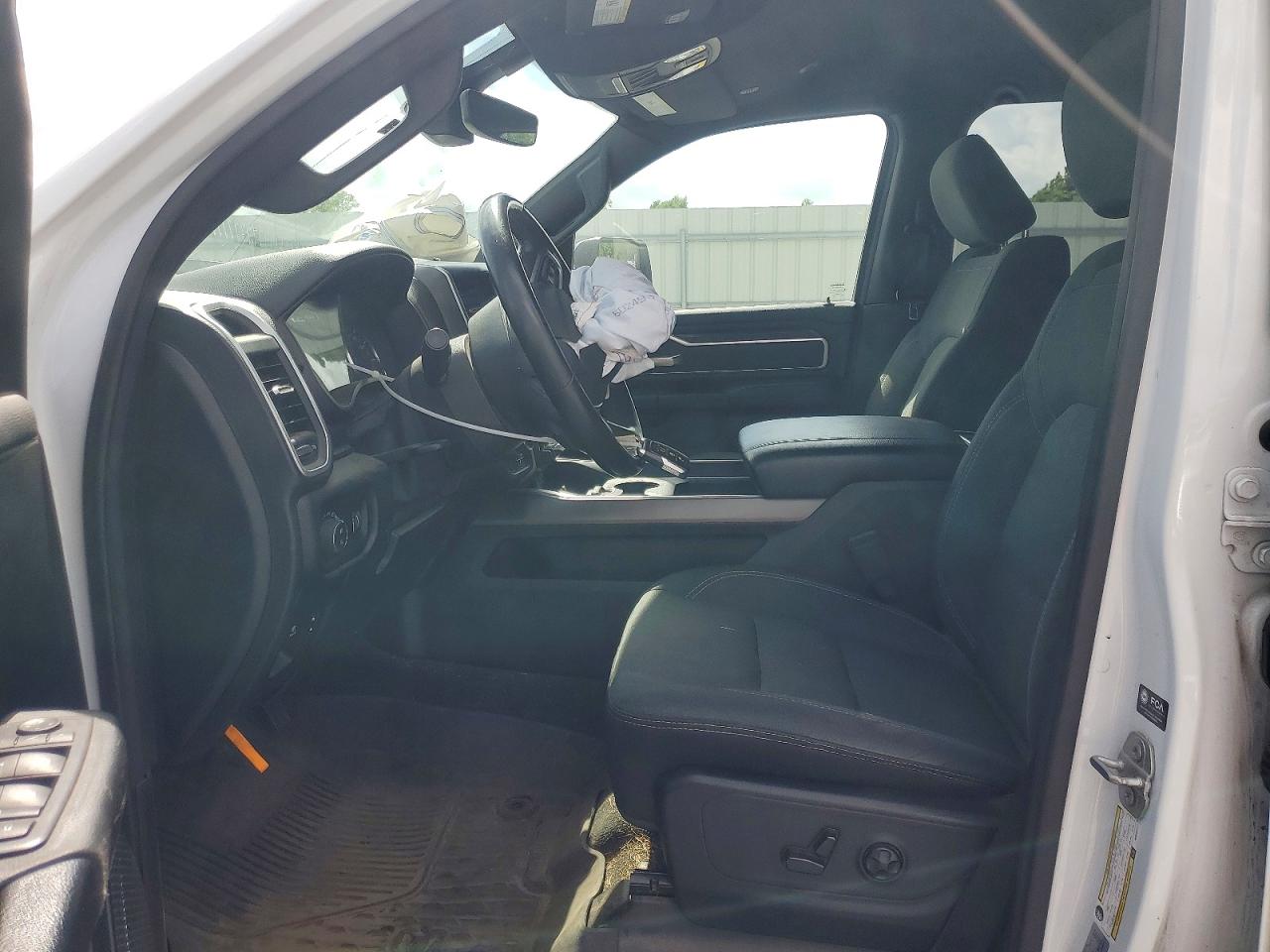 2021 Ram 1500 Big Horn White vin: 1C6SRFFT5MN505177