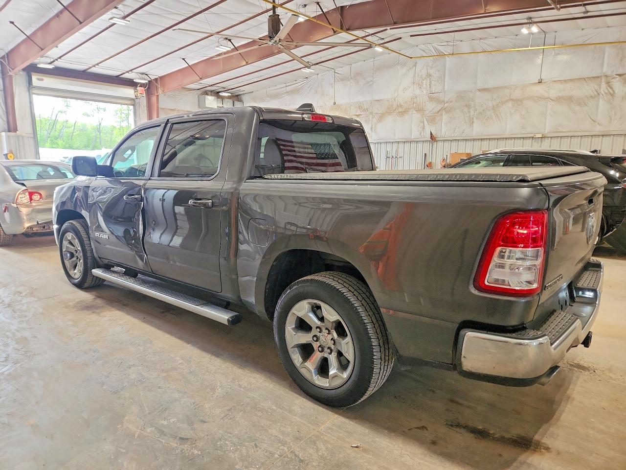 2021 Ram 1500 Big Horn Gray vin: 1C6SRFFT5MN787028