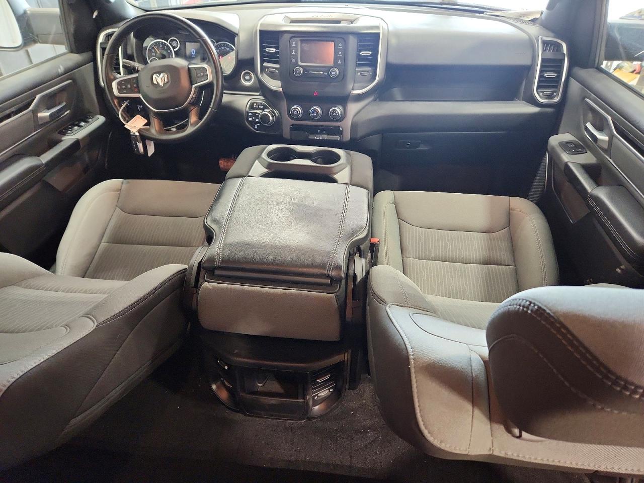 2021 Ram 1500 Big Horn Gray vin: 1C6SRFFT5MN787028