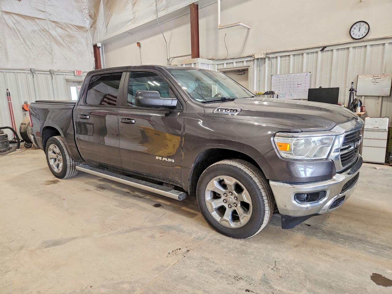 2021 Ram 1500 Big Horn Gray vin: 1C6SRFFT5MN787028