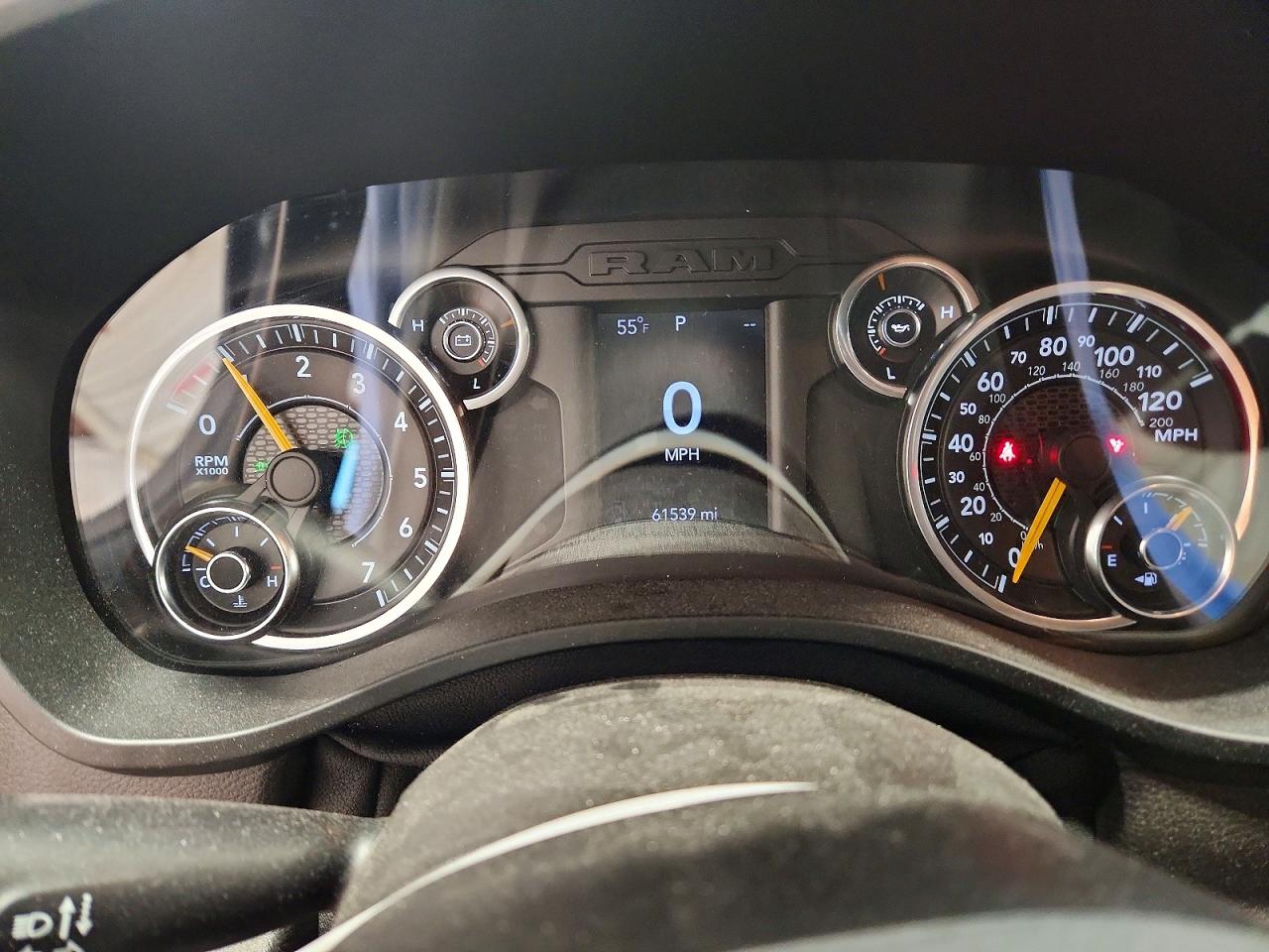 2021 Ram 1500 Big Horn Gray vin: 1C6SRFFT5MN787028