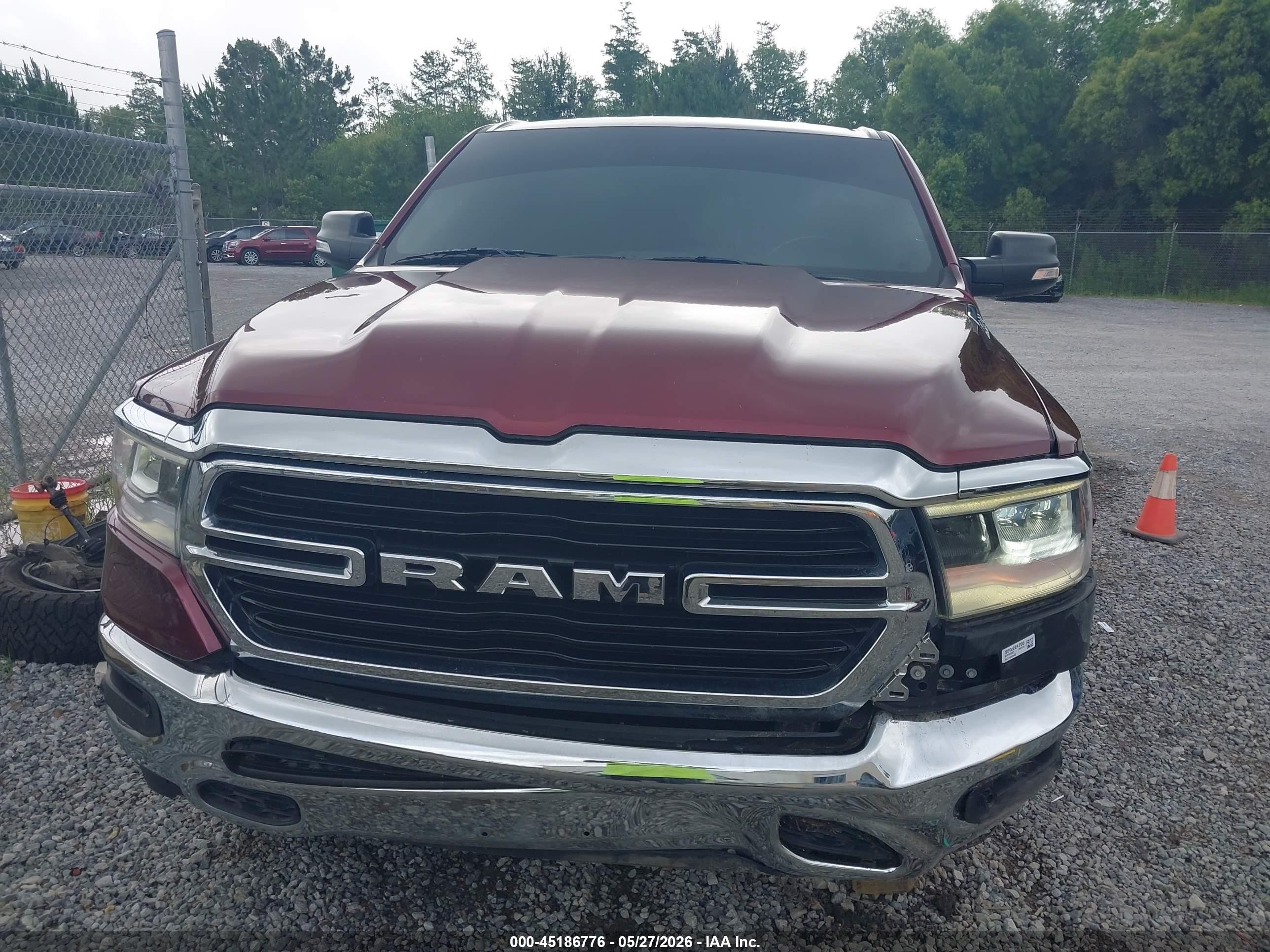 2019 Ram 1500 Big Horn/lone Star  4x4 5'7 Box Beige vin: 1C6SRFFT6KN731287