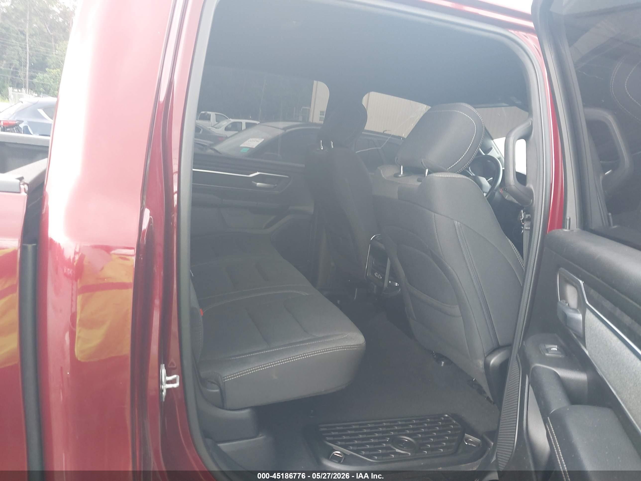 2019 Ram 1500 Big Horn/lone Star  4x4 5'7 Box Beige vin: 1C6SRFFT6KN731287