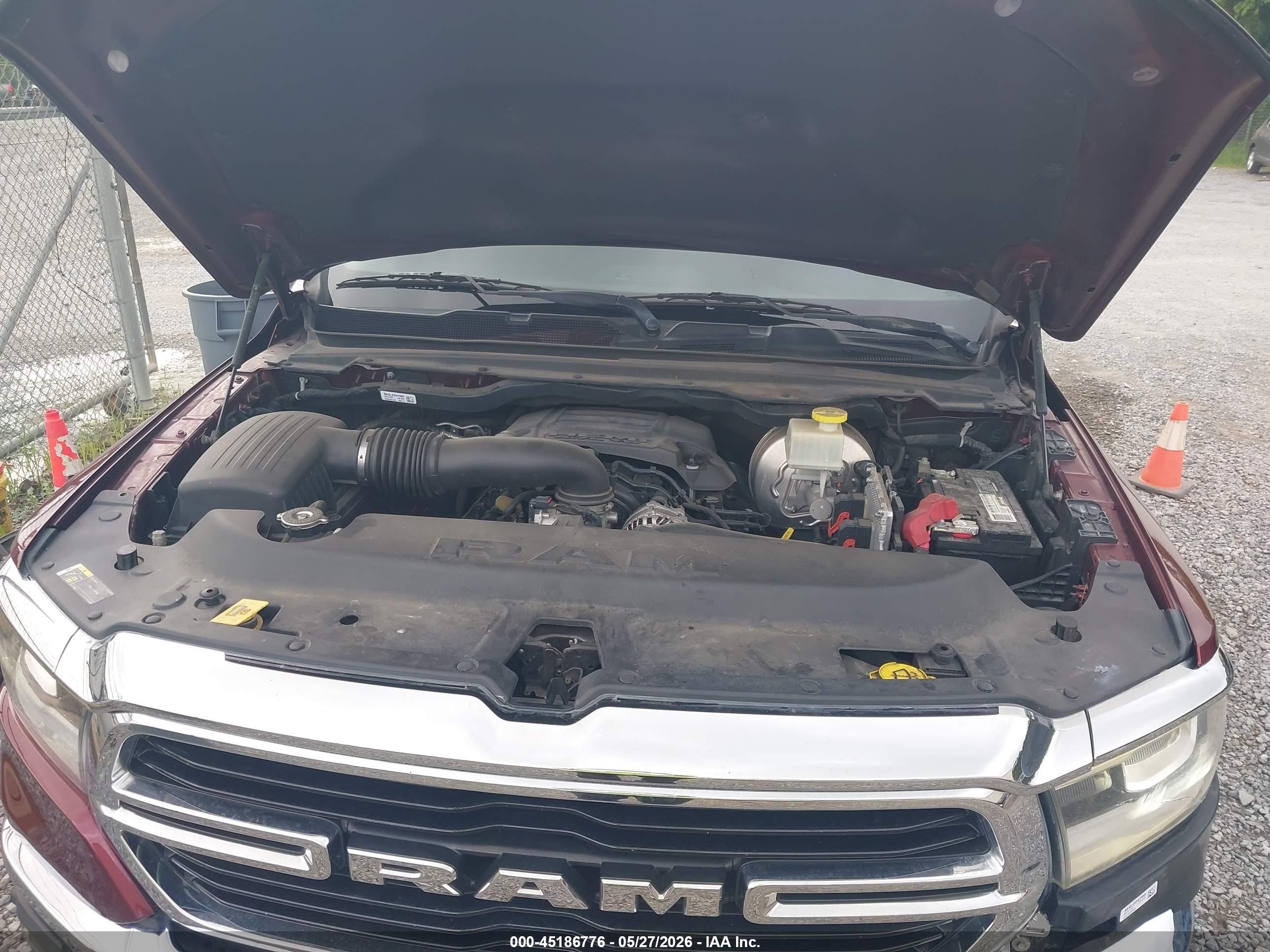 2019 Ram 1500 Big Horn/lone Star  4x4 5'7 Box Beige vin: 1C6SRFFT6KN731287