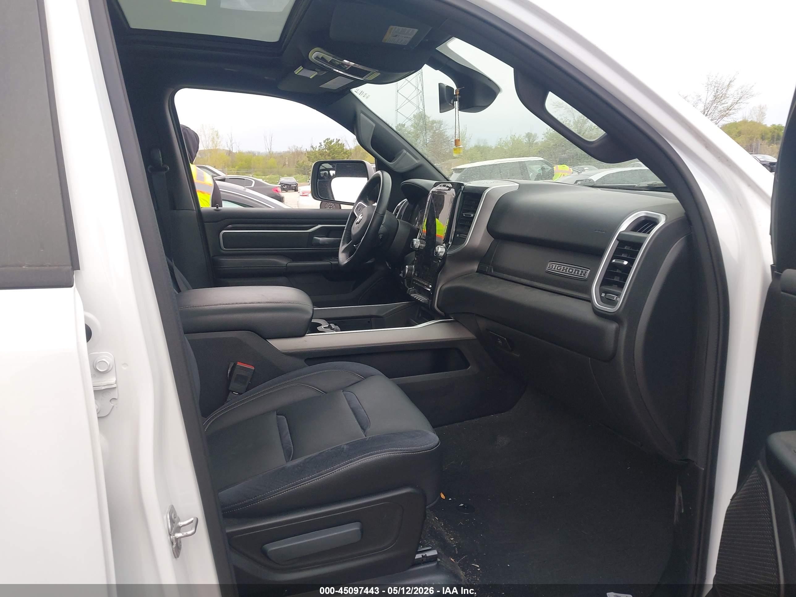 2023 Ram 1500 Big Horn  4x4 5'7 Box White vin: 1C6SRFFT6PN555364