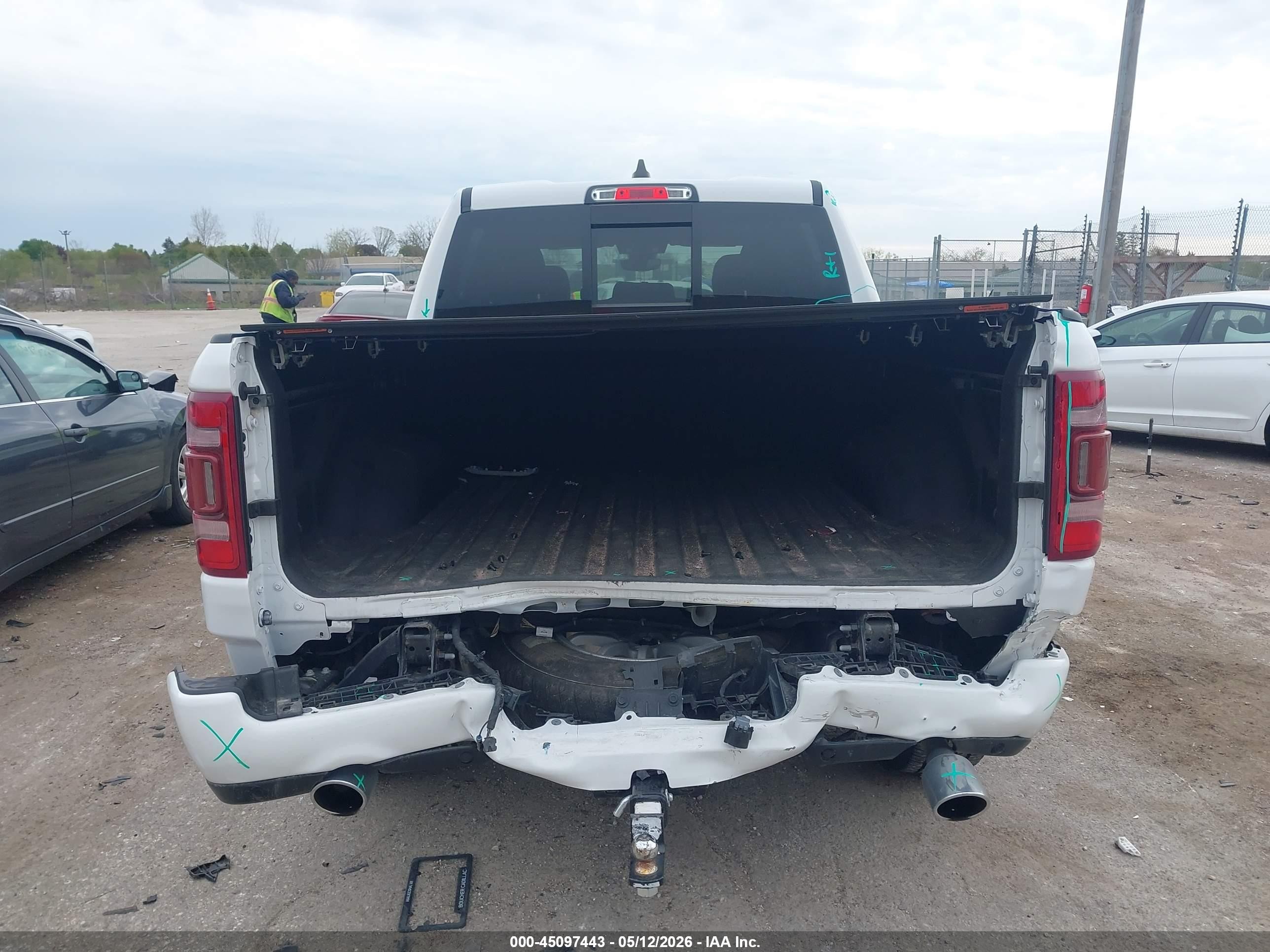 2023 Ram 1500 Big Horn  4x4 5'7 Box White vin: 1C6SRFFT6PN555364