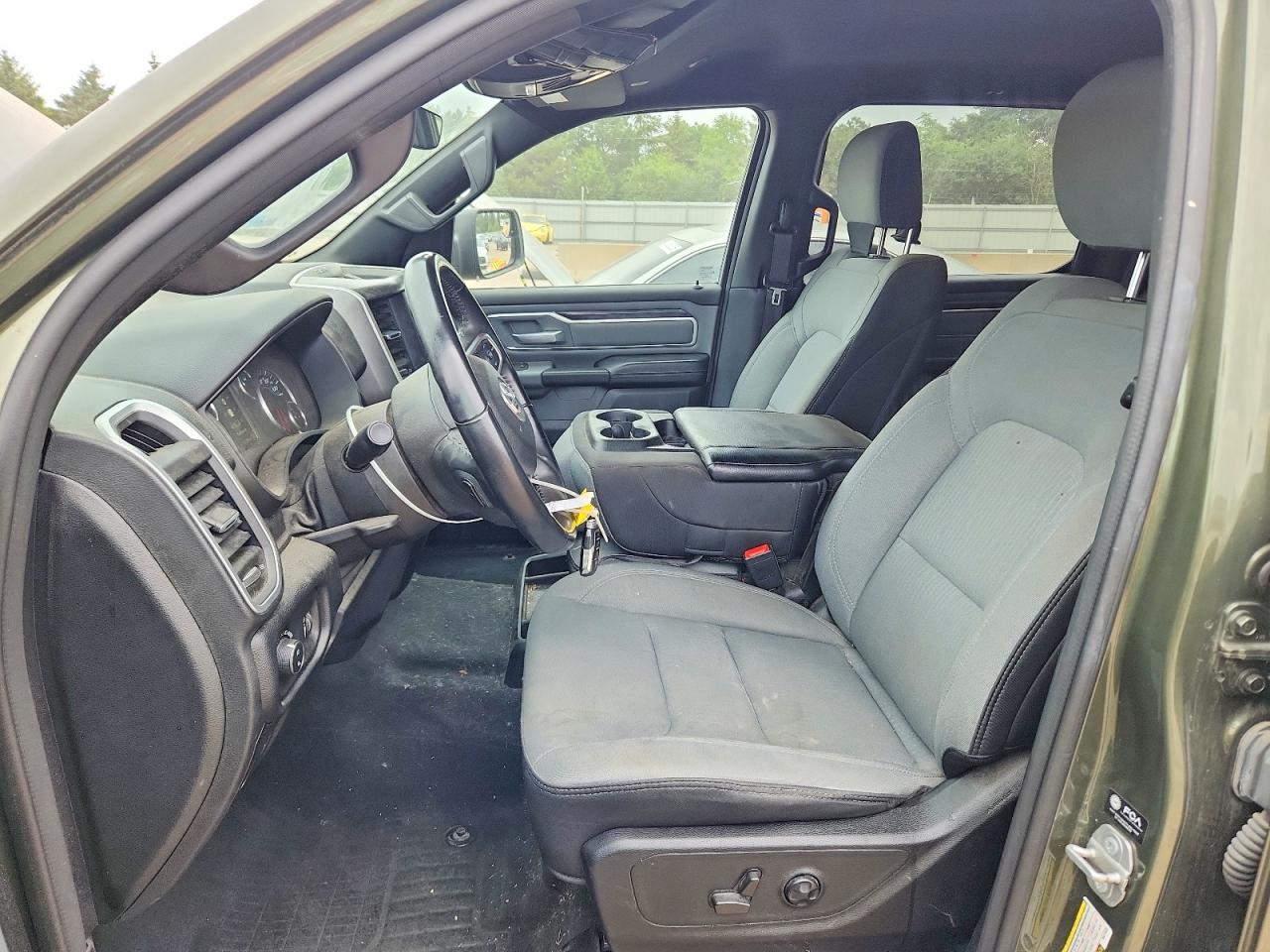 2021 Ram 1500 Big Horn/lone Star Green vin: 1C6SRFFT8MN773432