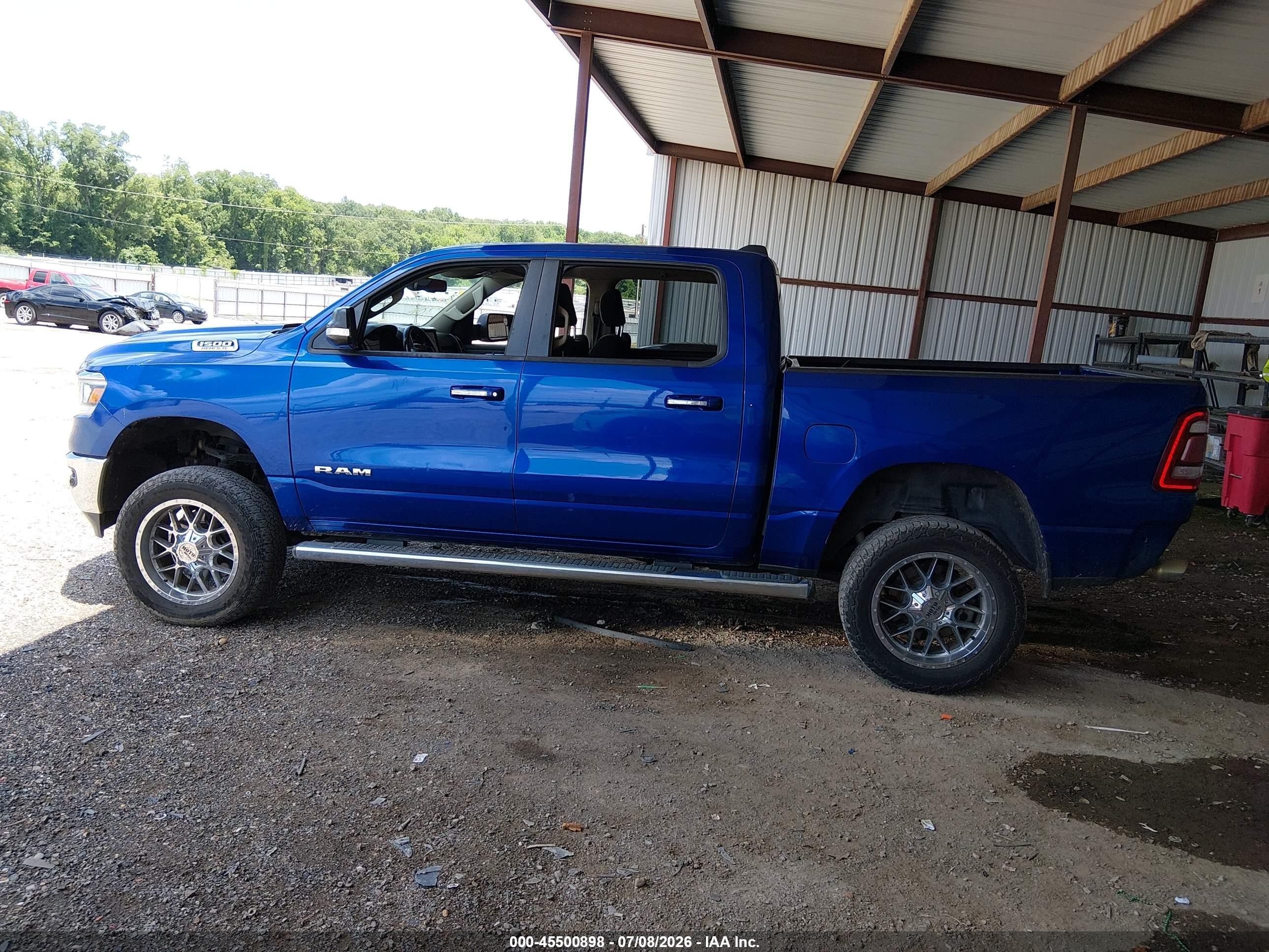 2019 Ram 1500 Big Horn/lone Star  4x4 5'7 Box Blue vin: 1C6SRFFTXKN664838