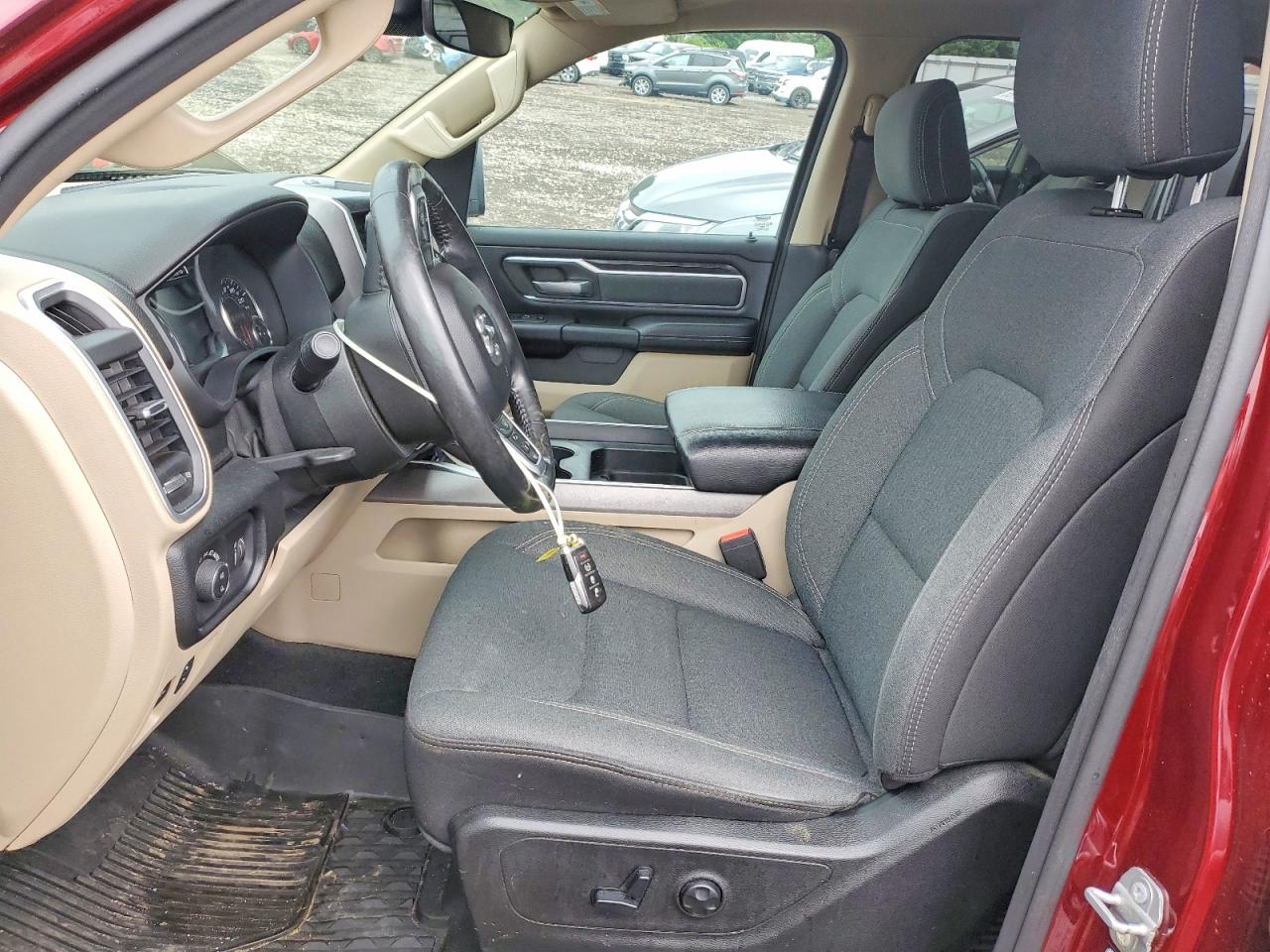 2021 Ram 1500 Big Horn Красный vin: 1C6SRFFTXMN536330