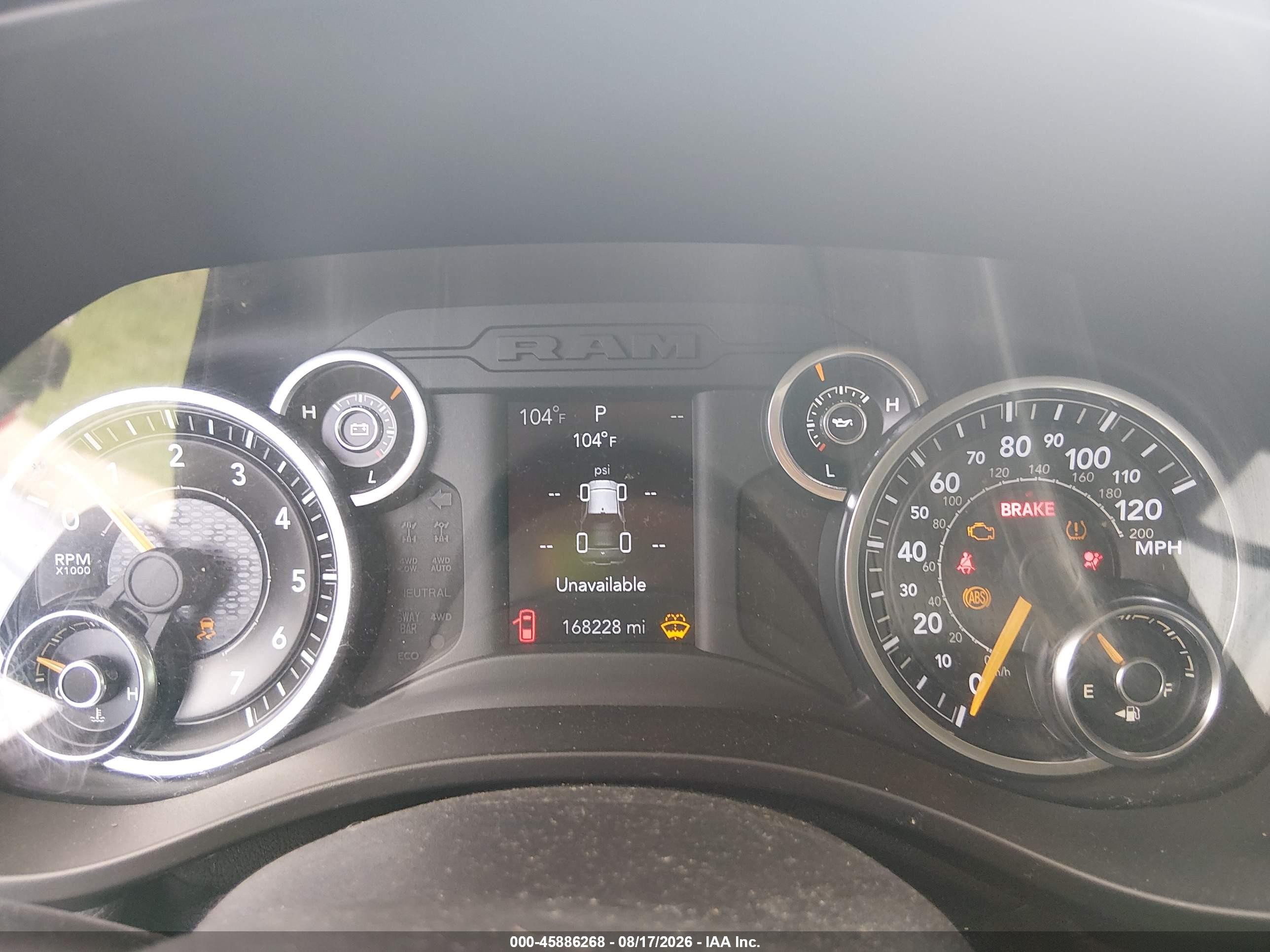 2019 Ram 1500 Tradesman  4x4 5'7 Box Black vin: 1C6SRFGT9KN651271