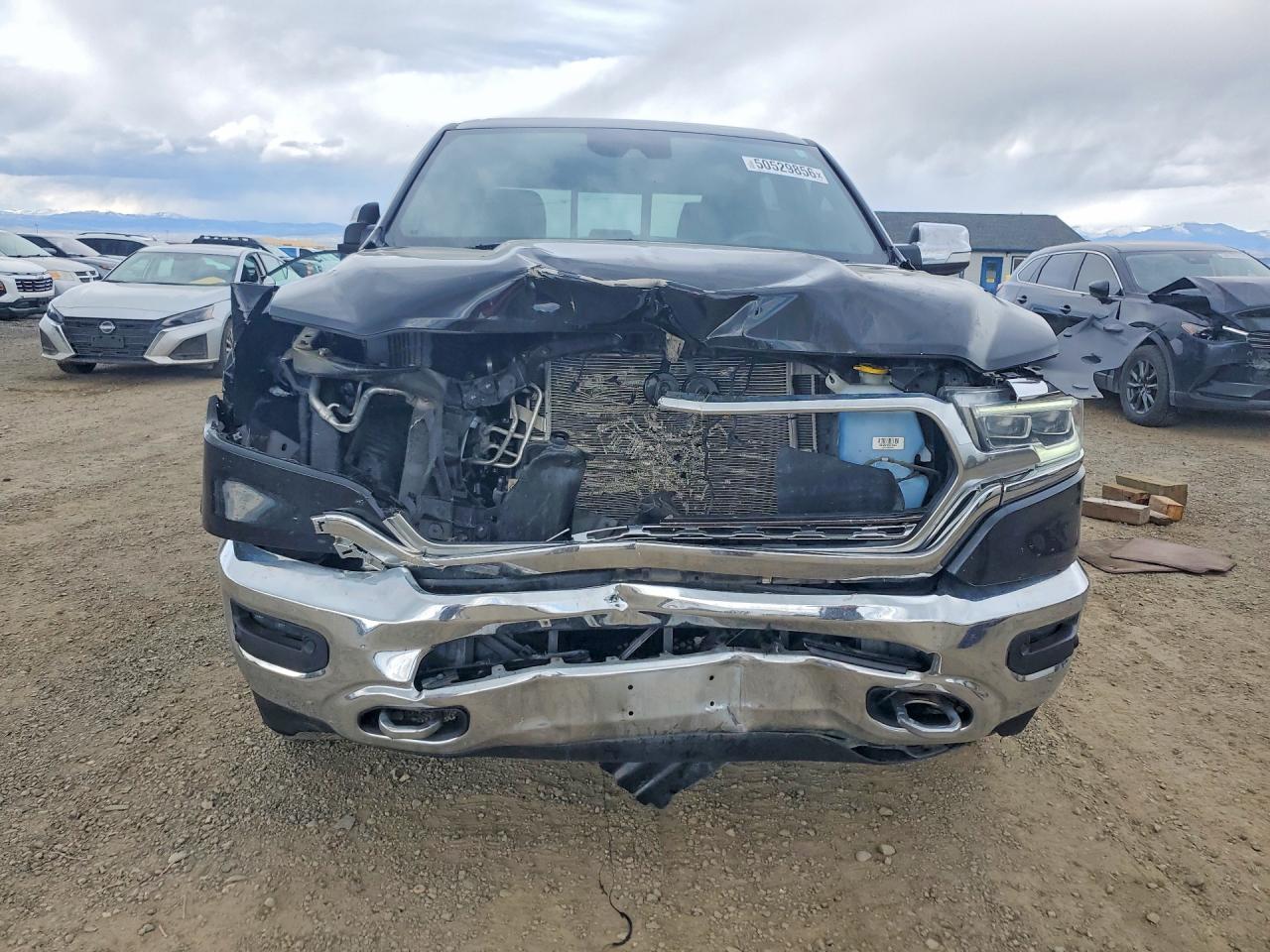 2019 Ram 1500 Limited Черный vin: 1C6SRFHT1KN761164