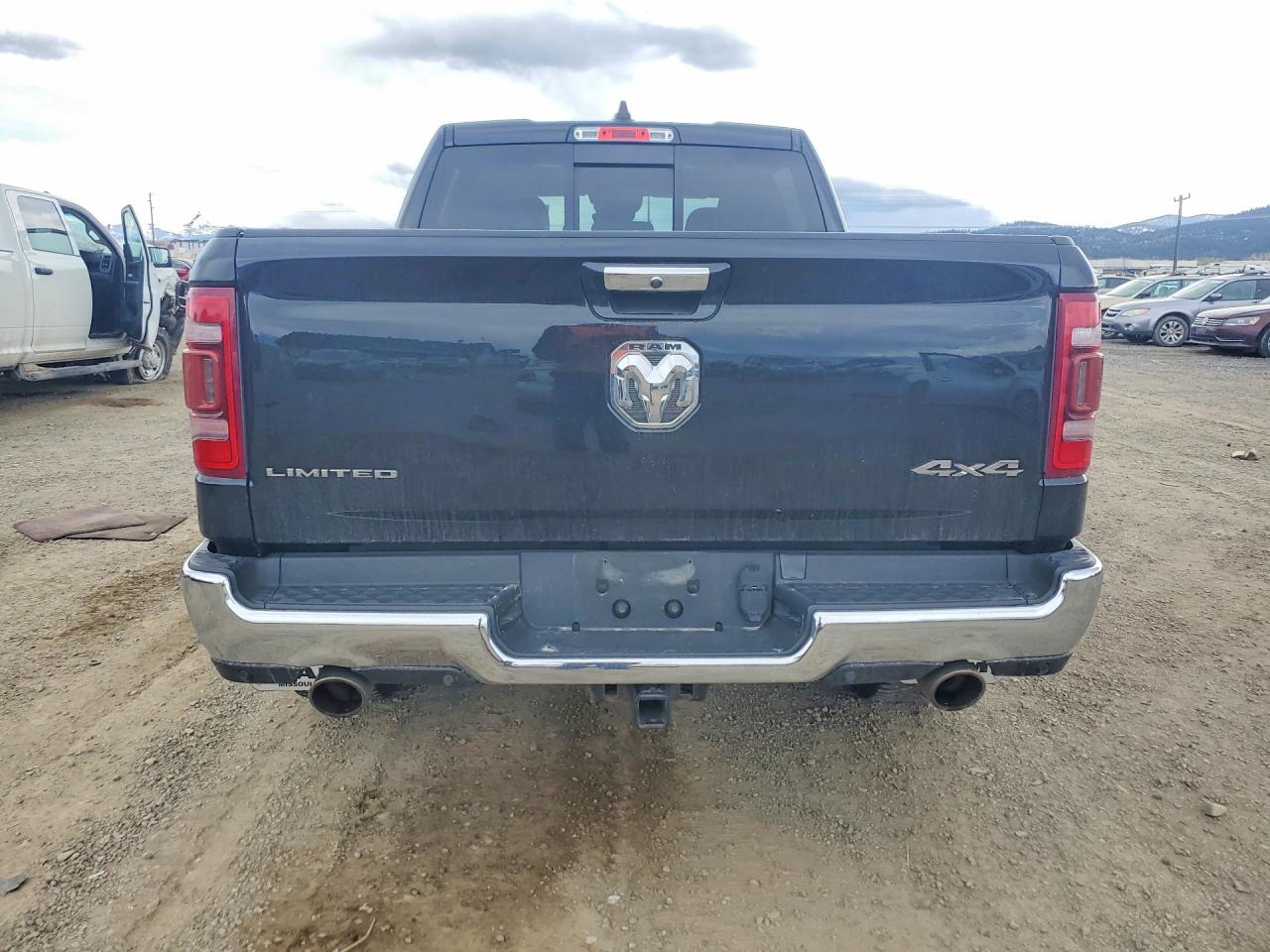 2019 Ram 1500 Limited Черный vin: 1C6SRFHT1KN761164