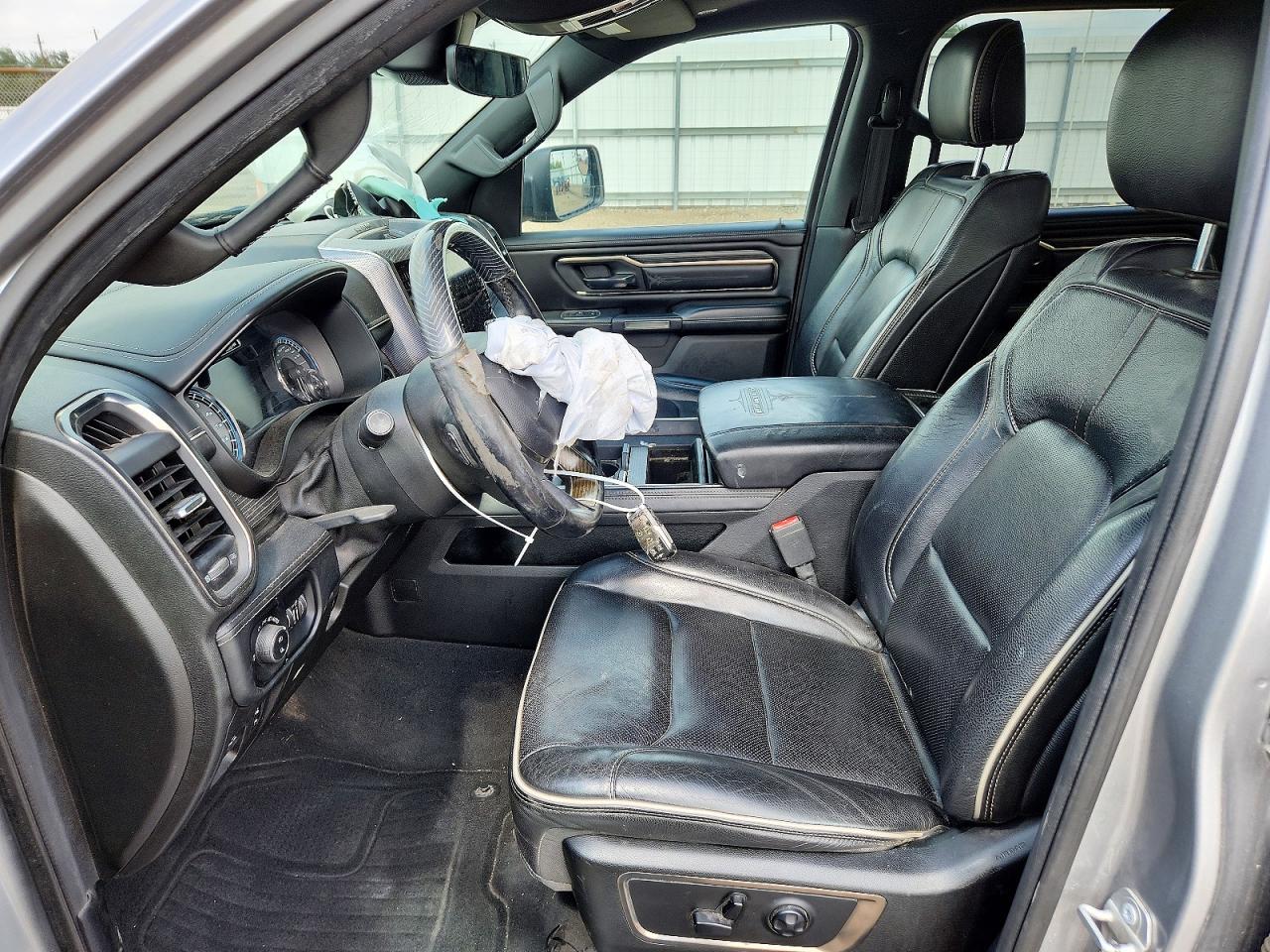 2019 Ram 1500 Limited Gray vin: 1C6SRFHT2KN632415