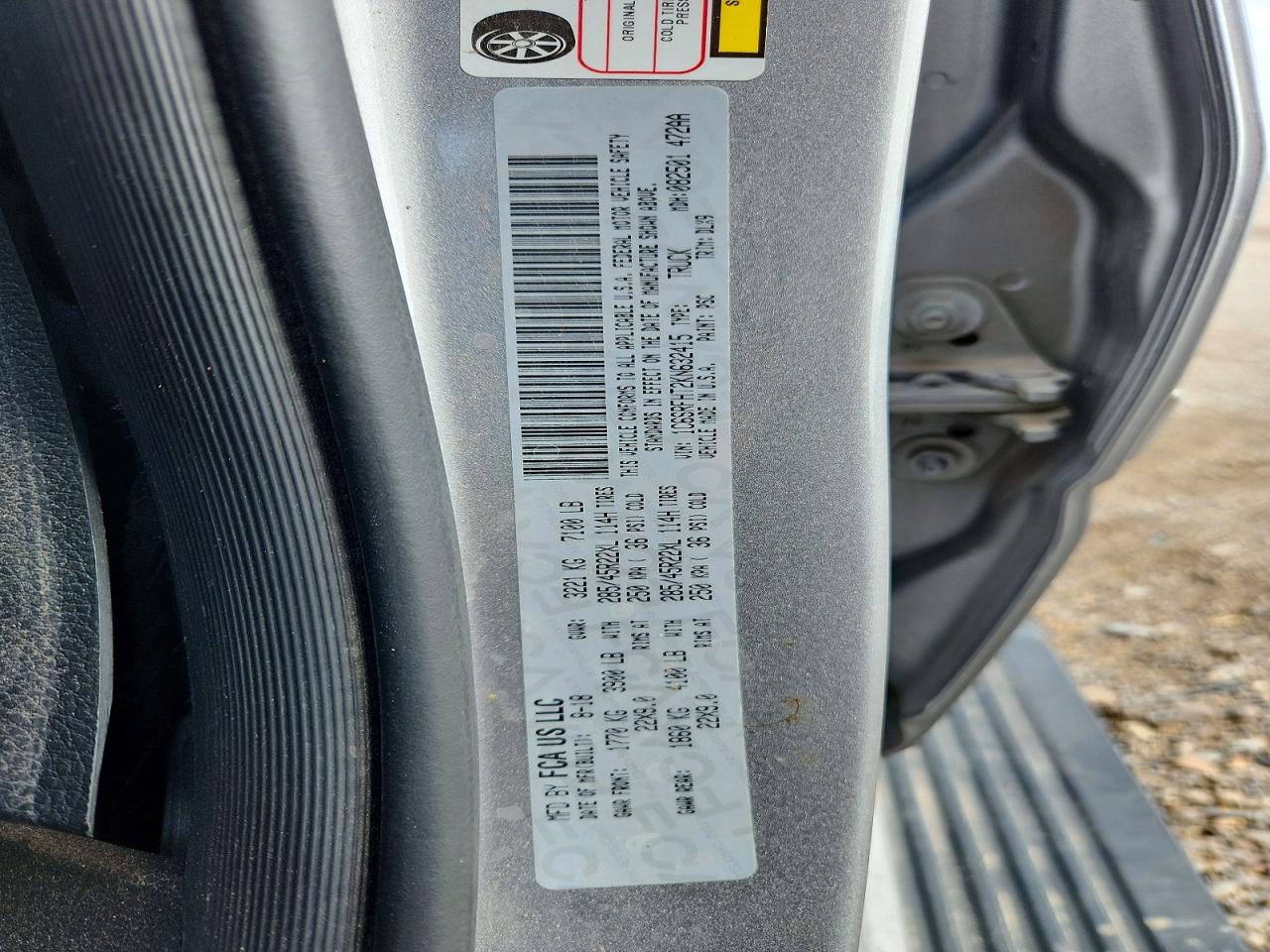2019 Ram 1500 Limited Gray vin: 1C6SRFHT2KN632415