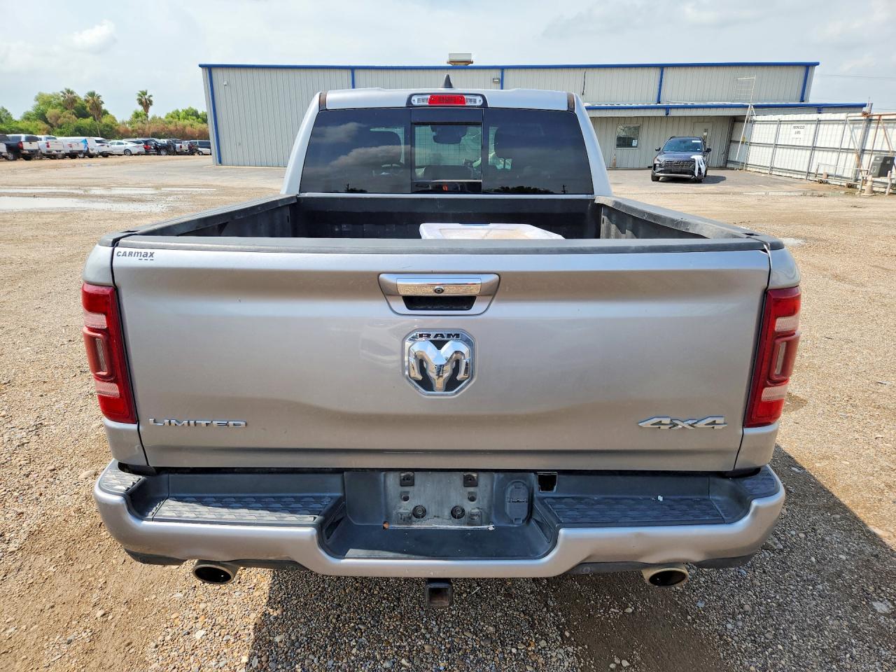 2019 Ram 1500 Limited Gray vin: 1C6SRFHT2KN632415