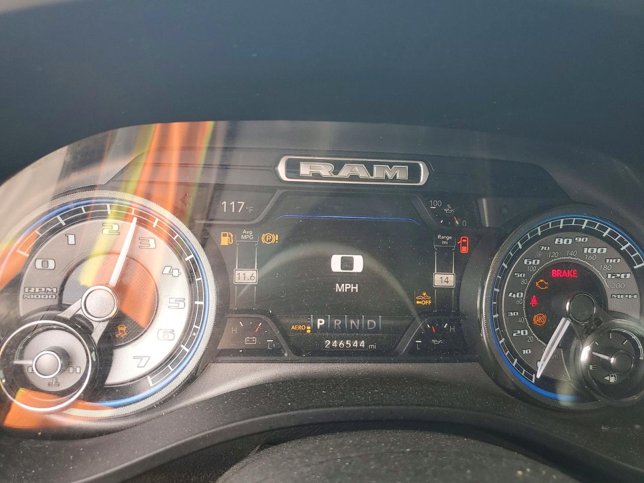2019 Ram 1500 Limited Белый vin: 1C6SRFHT2KN814499